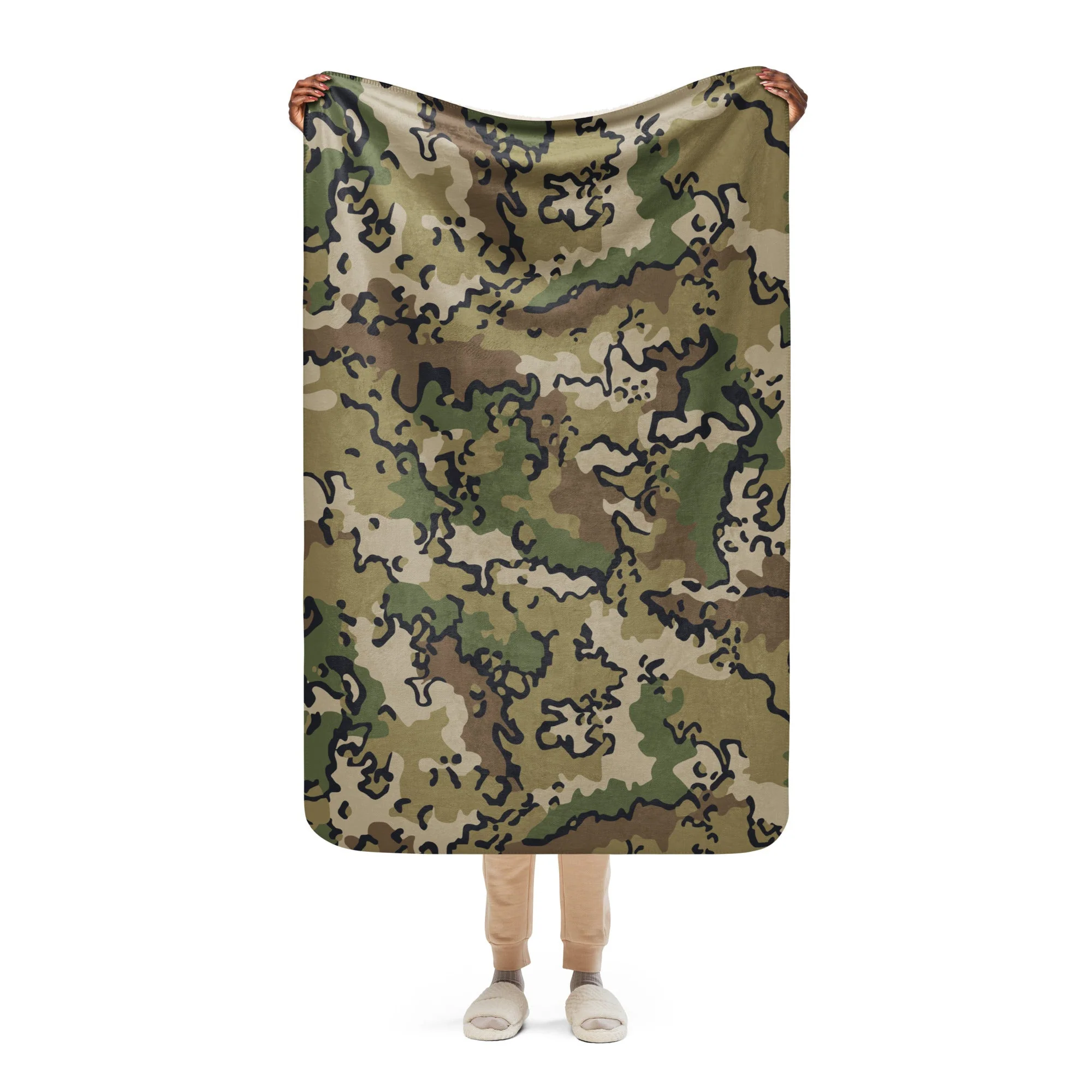 Alaska Chocolate Chip Multi-terrain CAMO Sherpa Blanket - Image 14