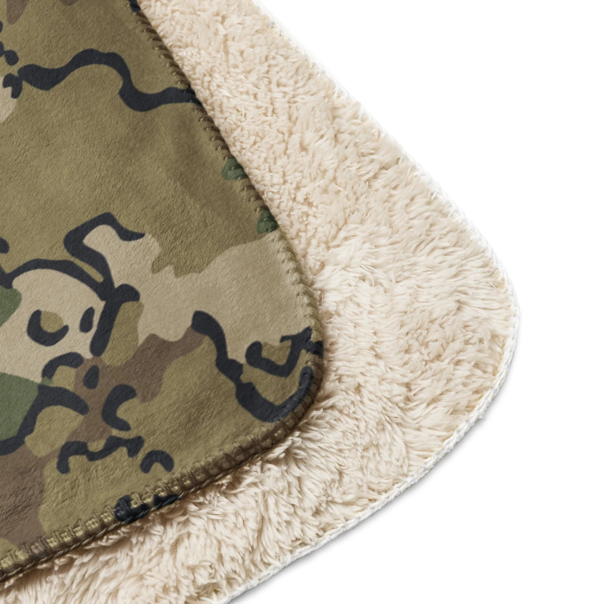 Alaska Chocolate Chip Multi-terrain CAMO Sherpa Blanket - Image 3