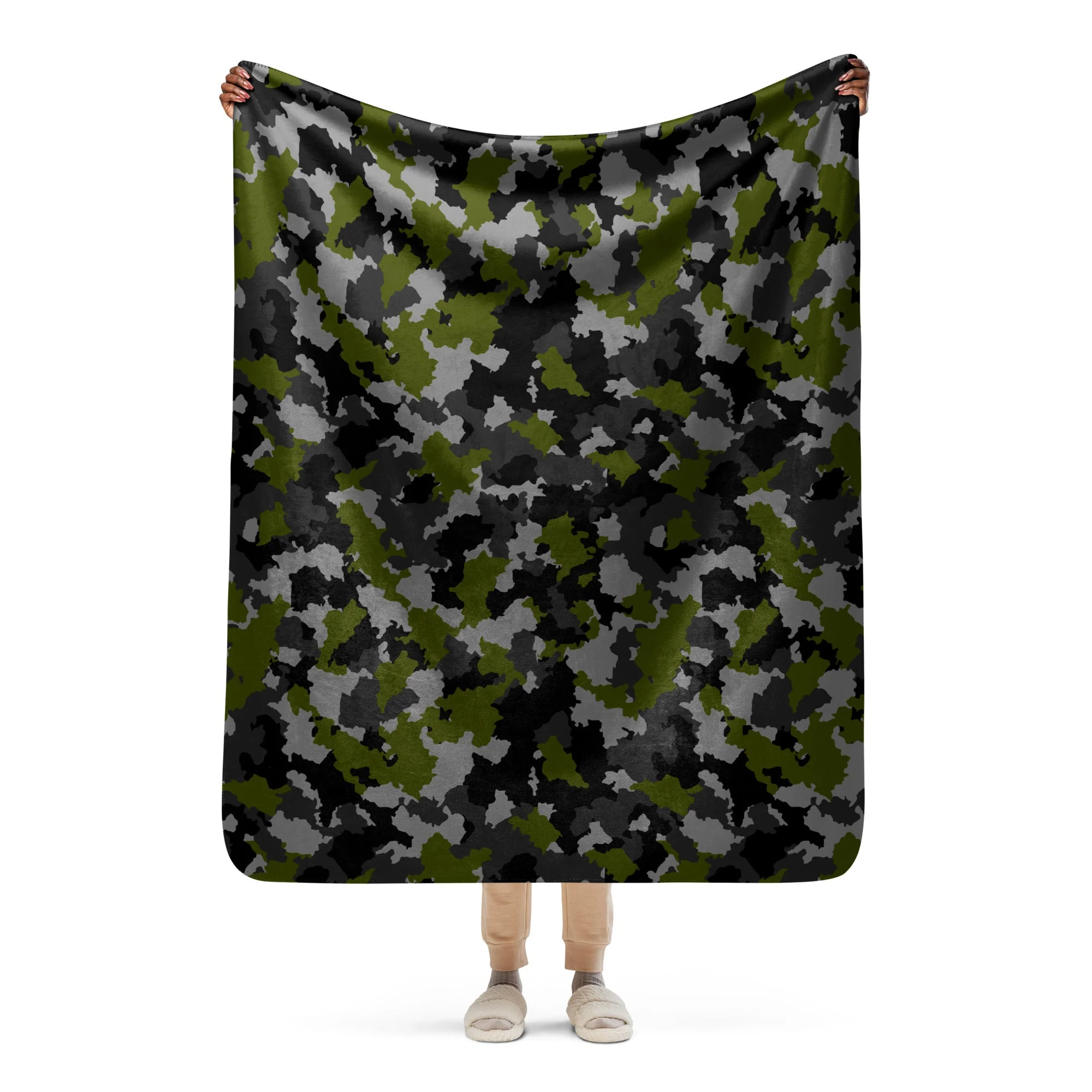 Alpha Jungle CAMO Sherpa Blanket - Image 14