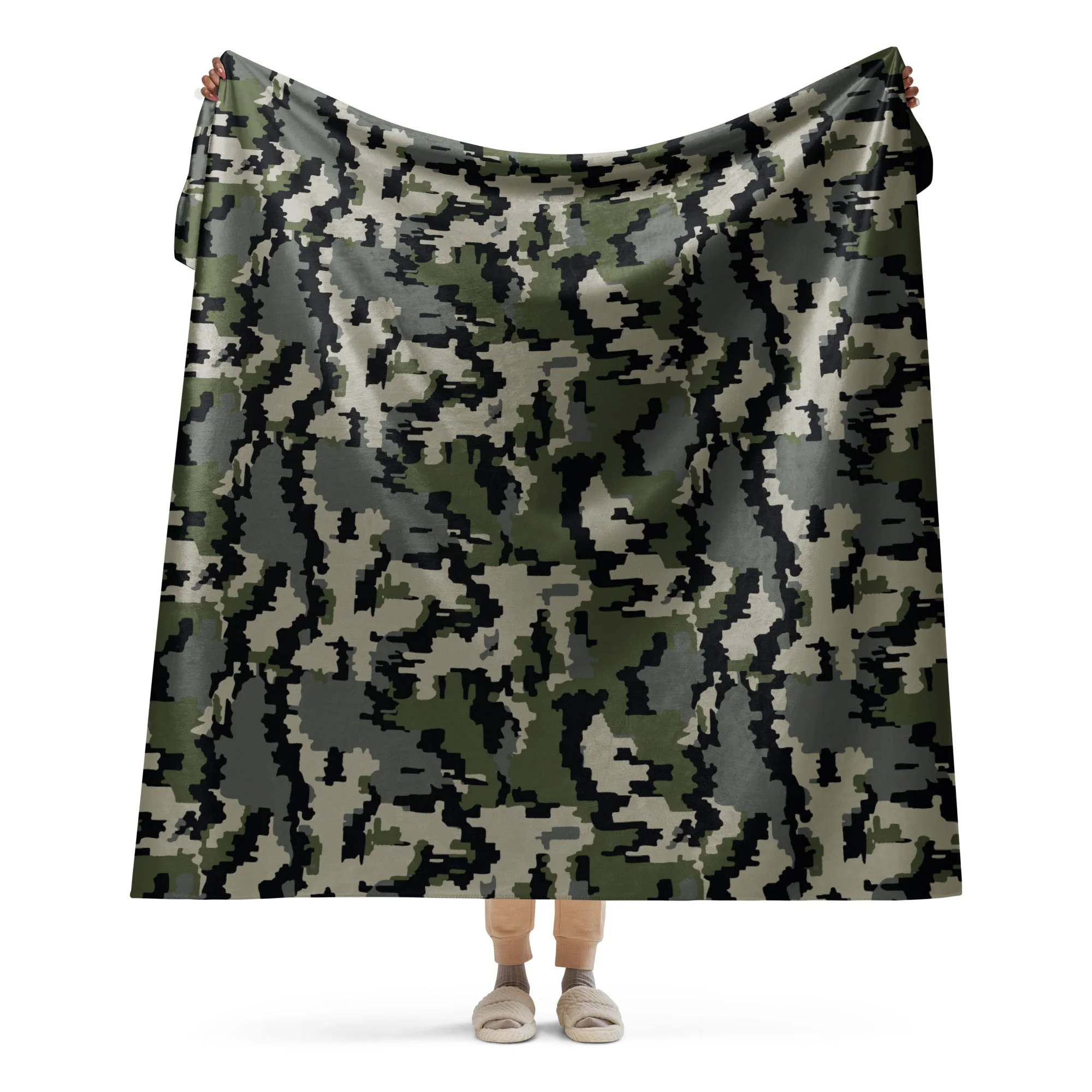 Alpine Invader CAMO Sherpa Blanket