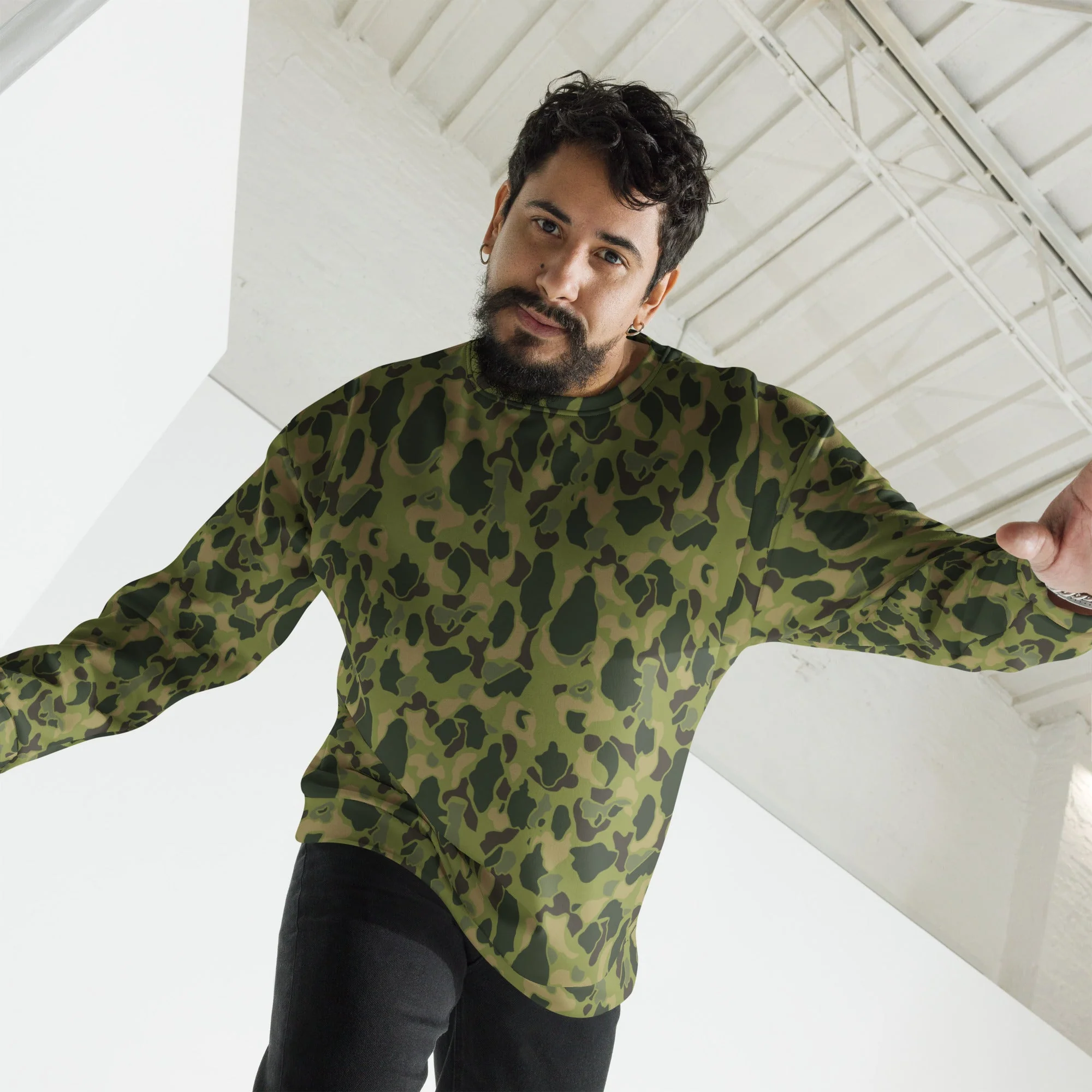 American Frog Skin Tropical CAMO Unisex Sweatshirt - Image 4