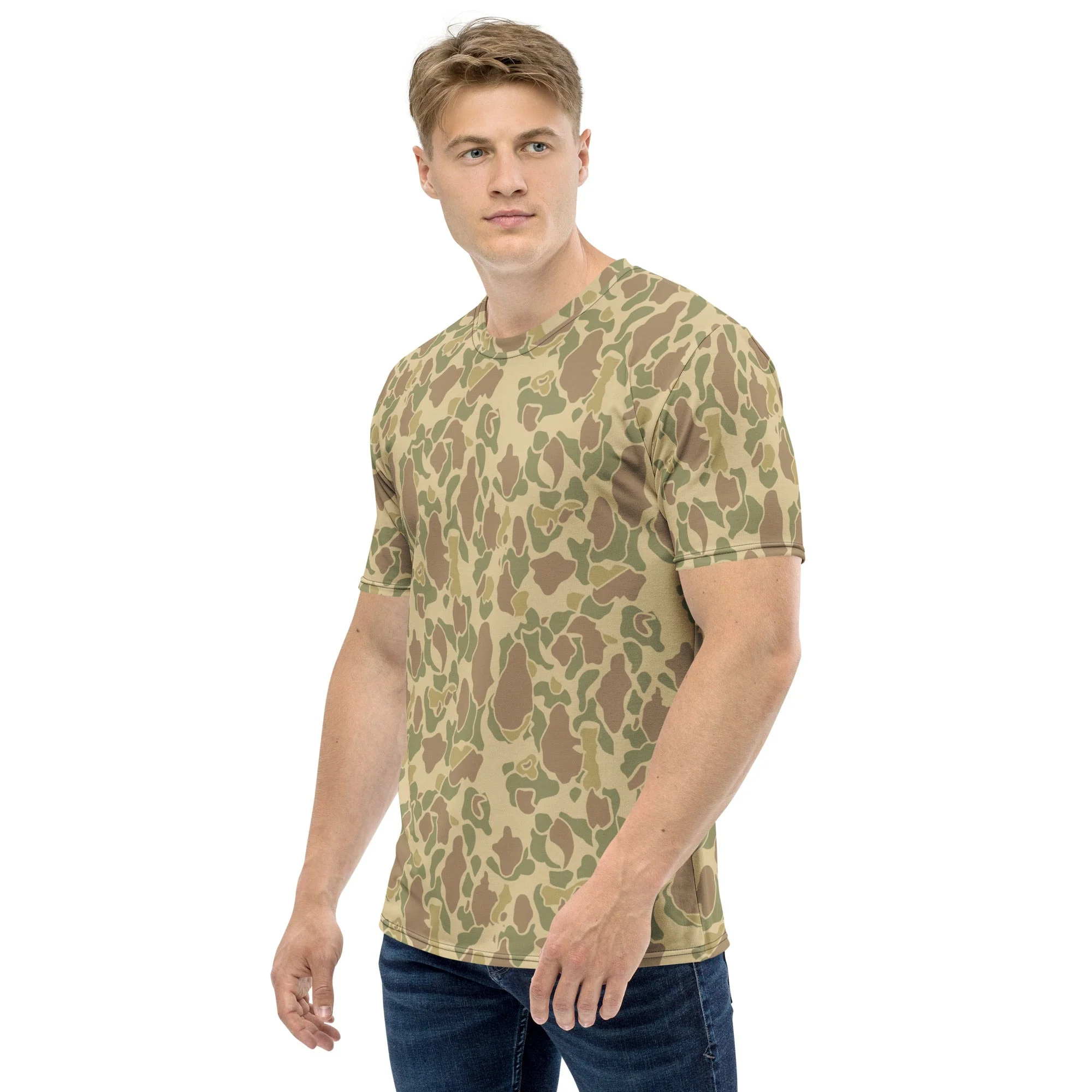 American Frog Skin Beach CAMO Mens T-Shirt - Image 4