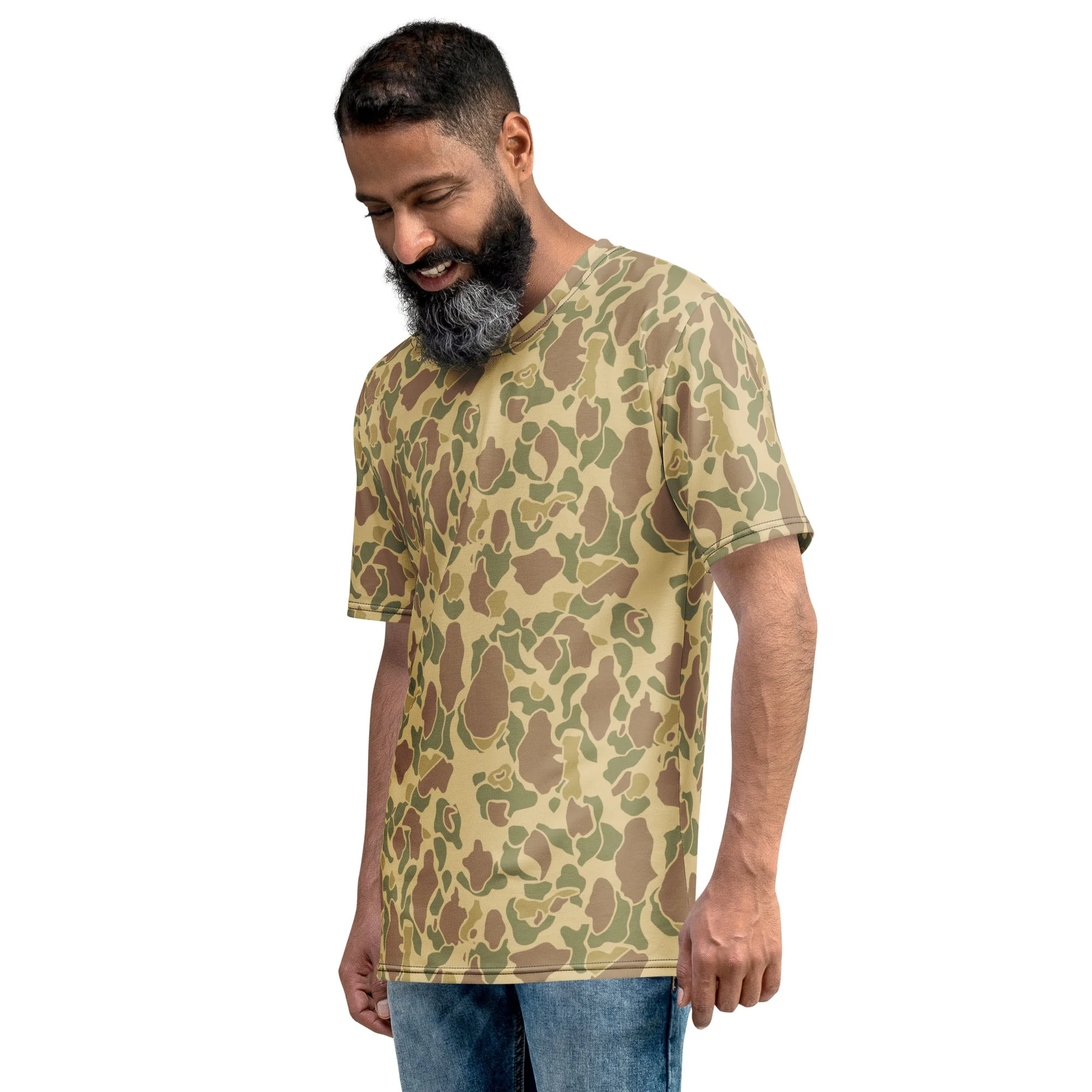 American Frog Skin Beach CAMO Mens T-Shirt - Image 5
