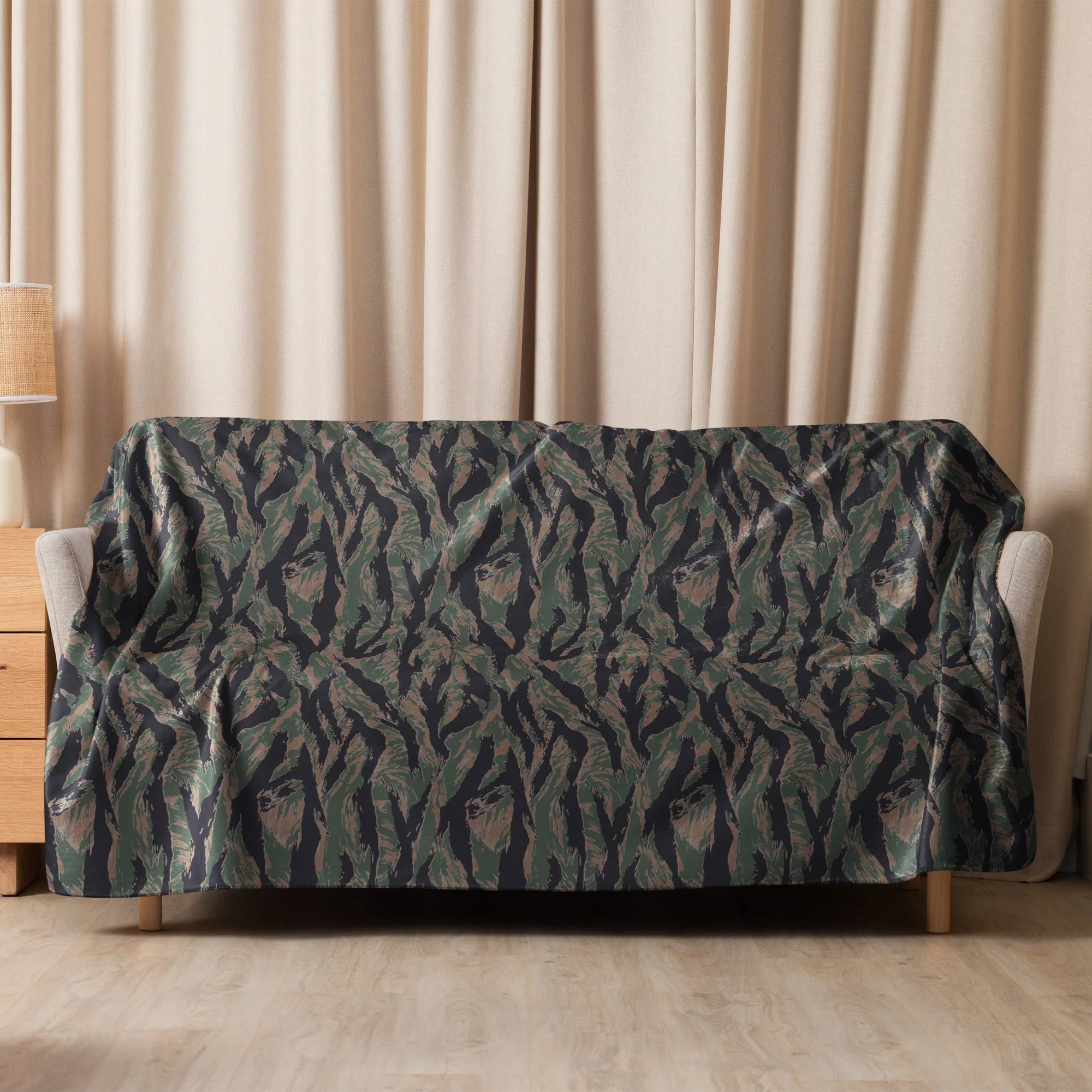 American Tiger Stripe MARPAT Woodland CAMO Sherpa Blanket - Image 13