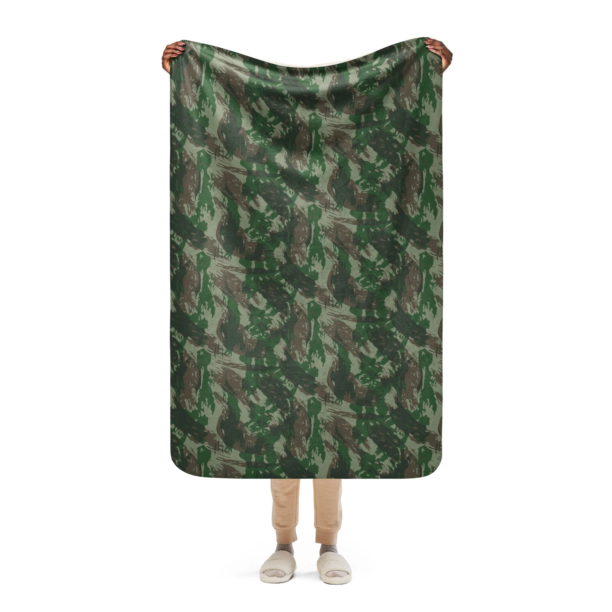 Brazilian Lizard CAMO Sherpa Blanket - Image 14