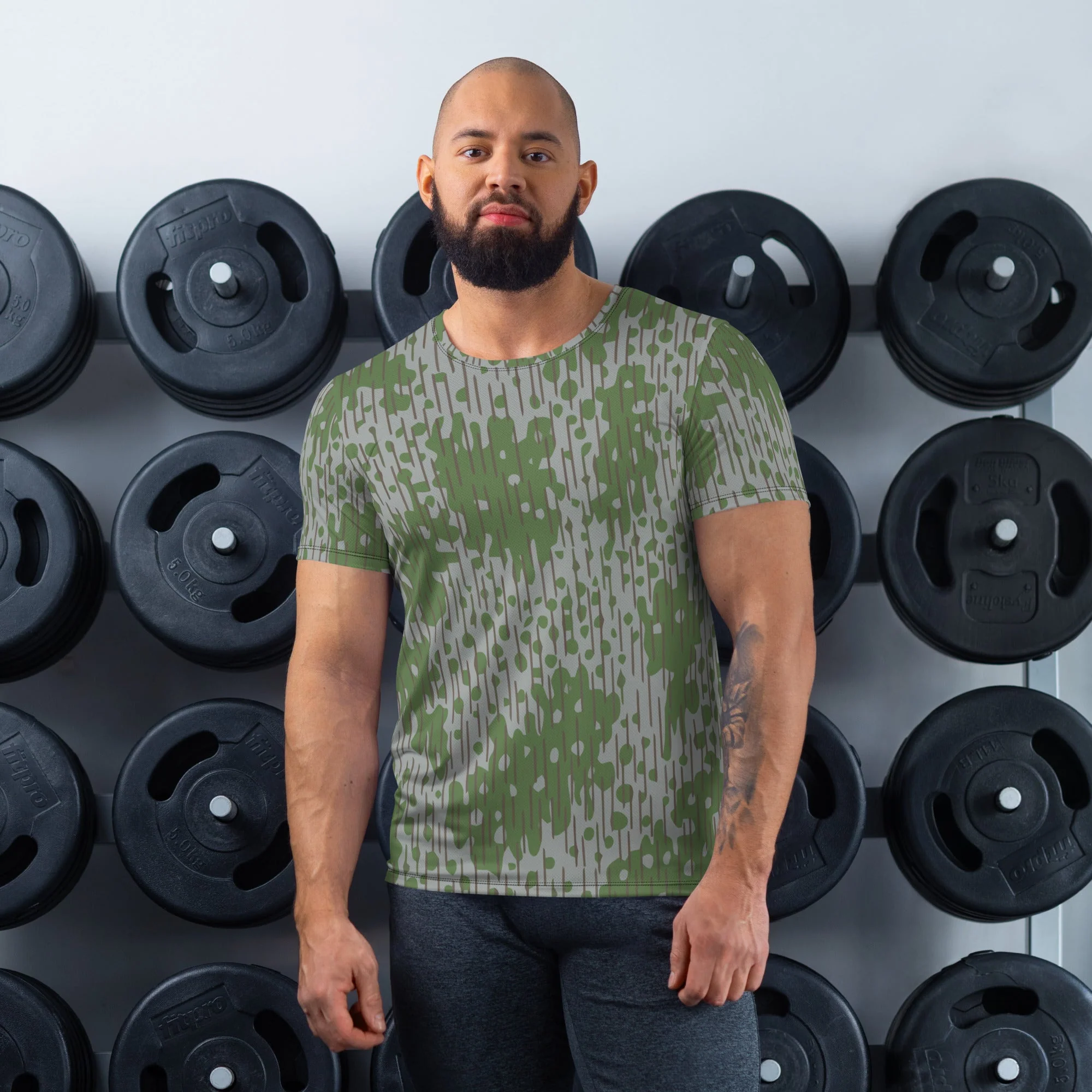 Bulgarian Frog Skin Zhabezhka Kozha CAMO Mens Athletic T-Shirt