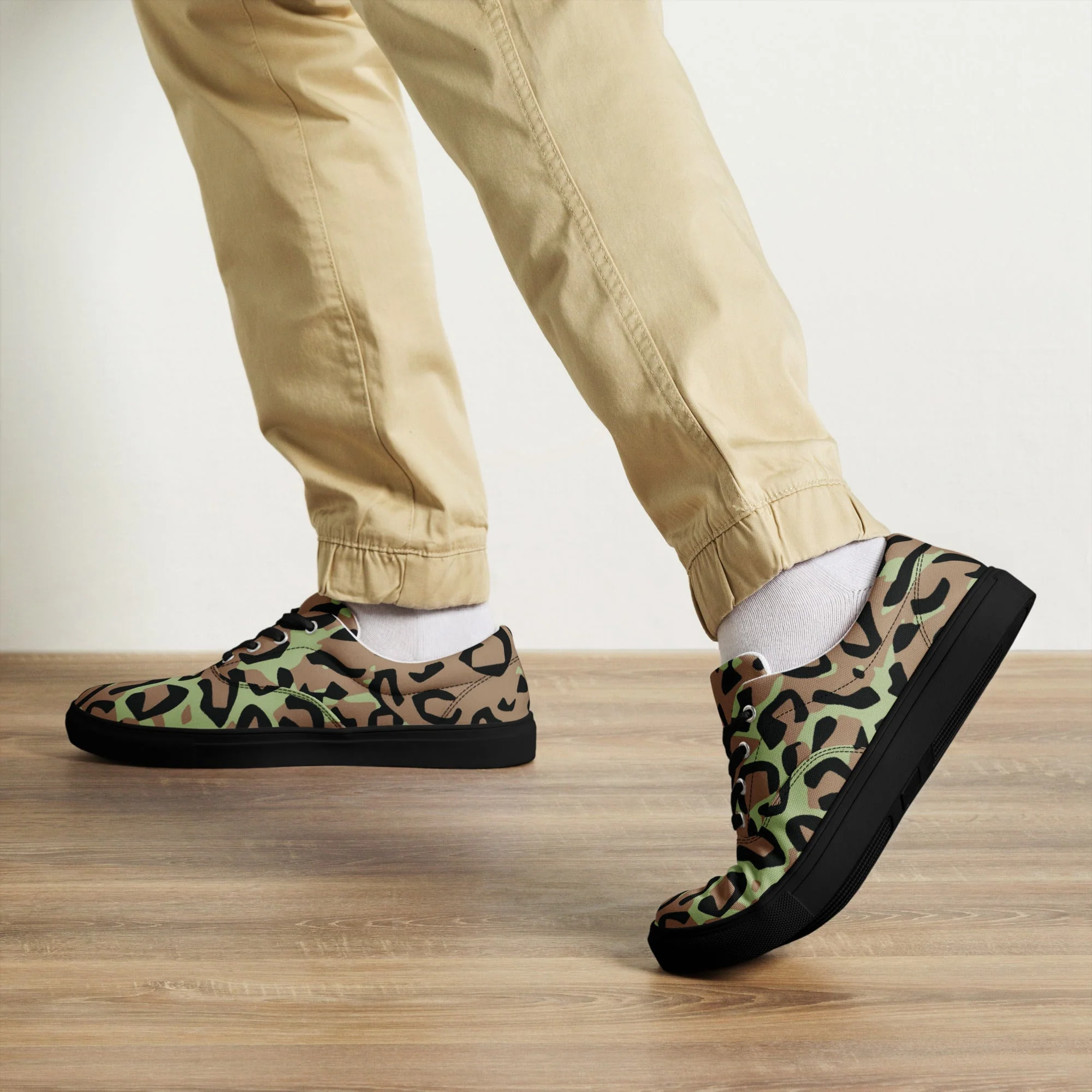Congo (Zaire) Leopard Spot CAMO Mens Lace-Up Canvas Shoes - Image 3