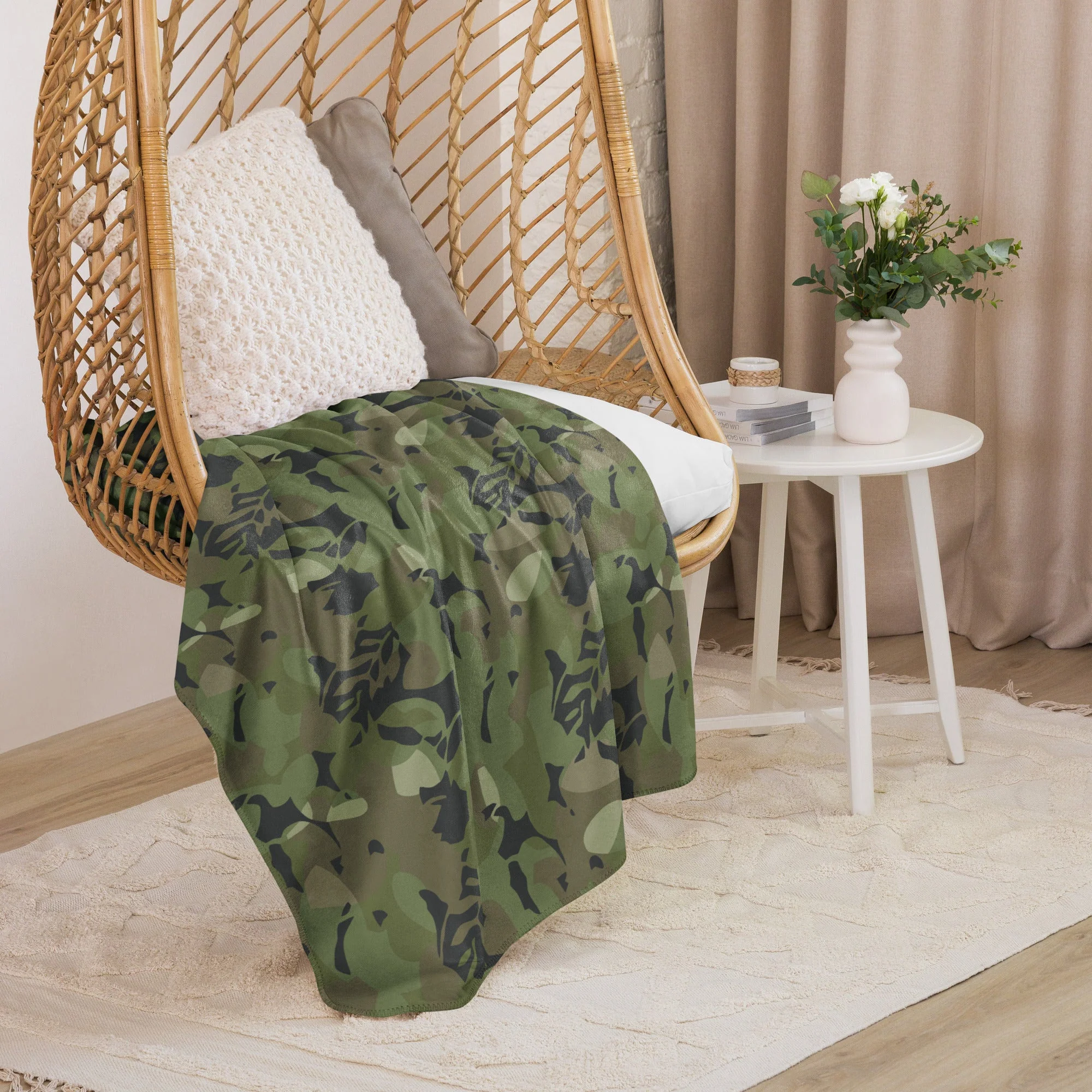 Cuban Elm Leaf Special Troops CAMO Sherpa Blanket - Image 8