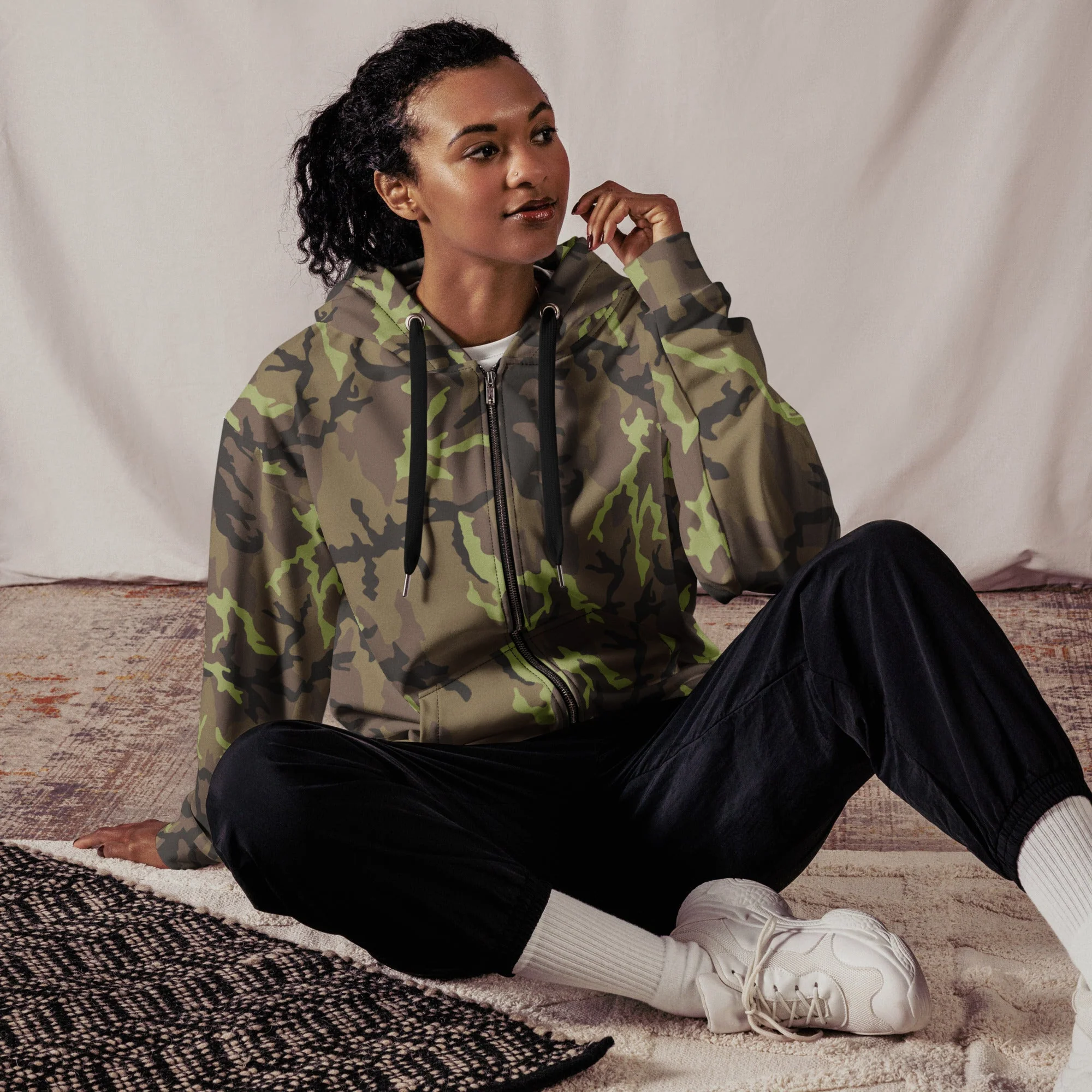 Czech Leaf VZ95 CAMO Unisex Zip Hoodie - Image 4