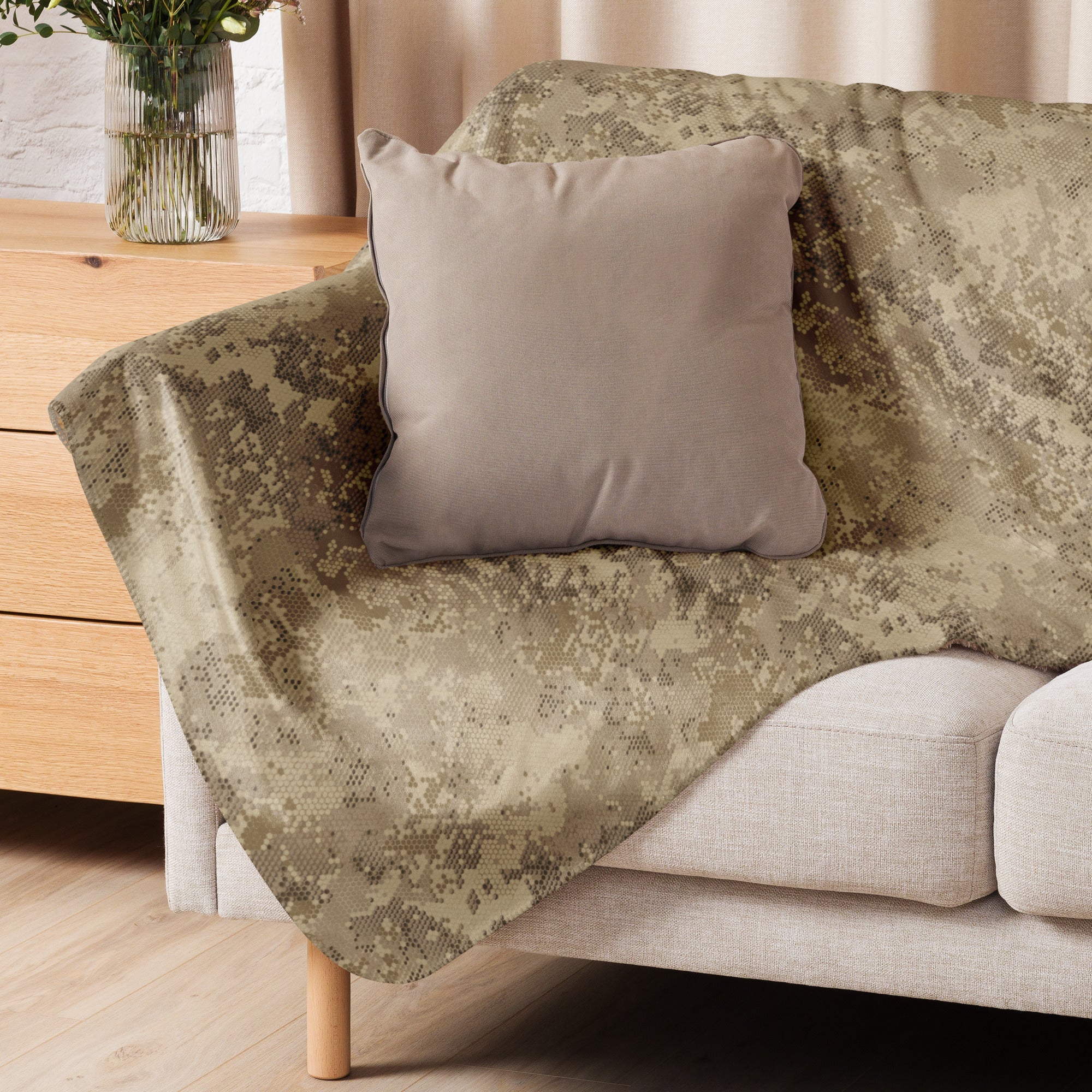 Rattlesnake Hex Desert CAMO Sherpa Blanket - Image 7