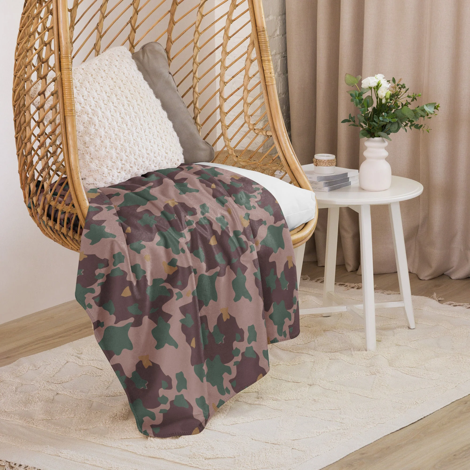 Dutch Korps Speciale Troepen CAMO Sherpa Blanket - Image 8