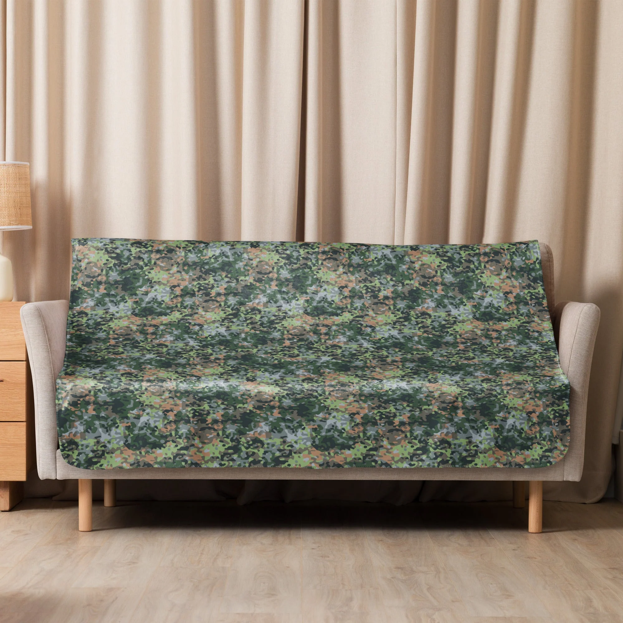 Dutch Fractal Green CAMO Sherpa Blanket - Image 12