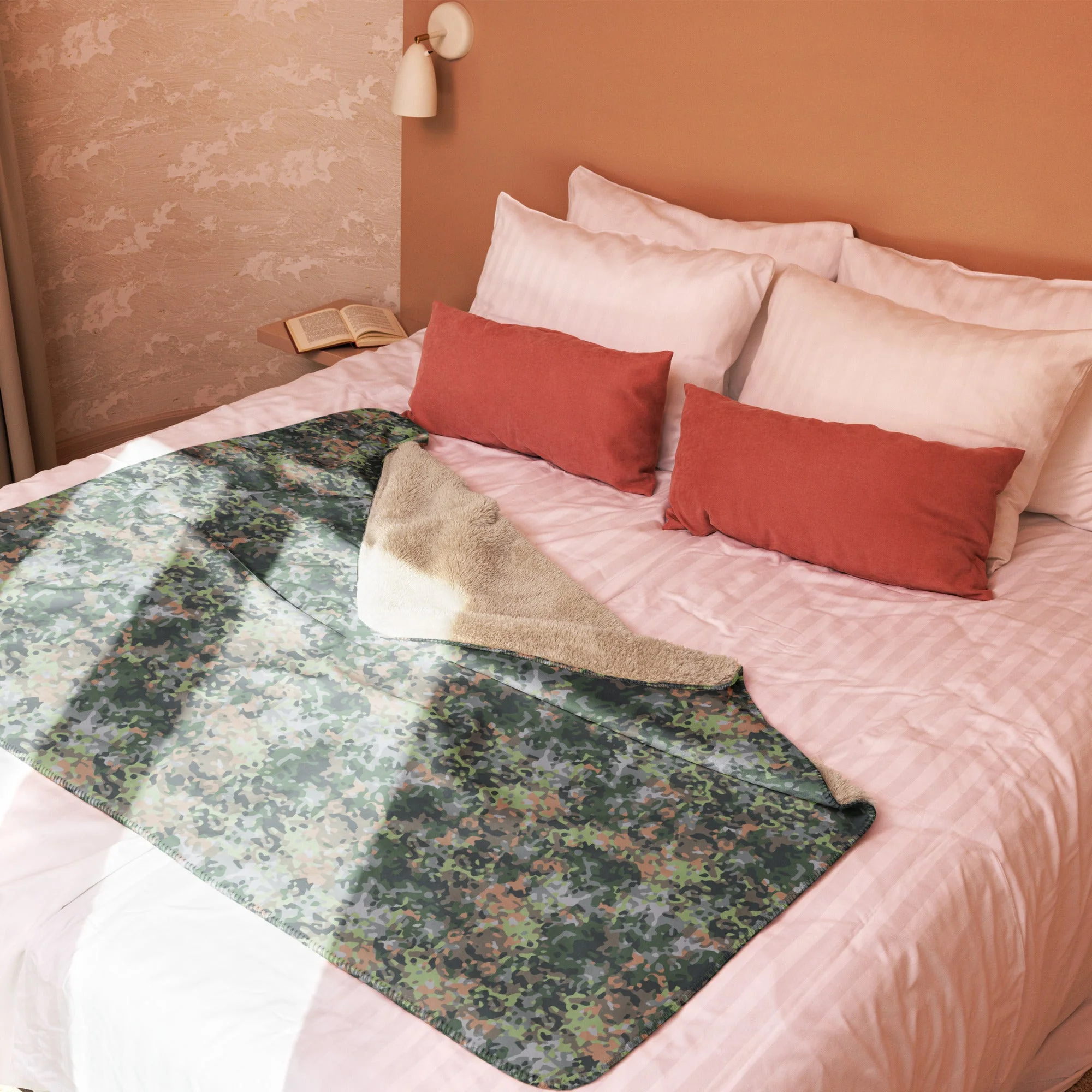 Dutch Fractal Green CAMO Sherpa Blanket - Image 5