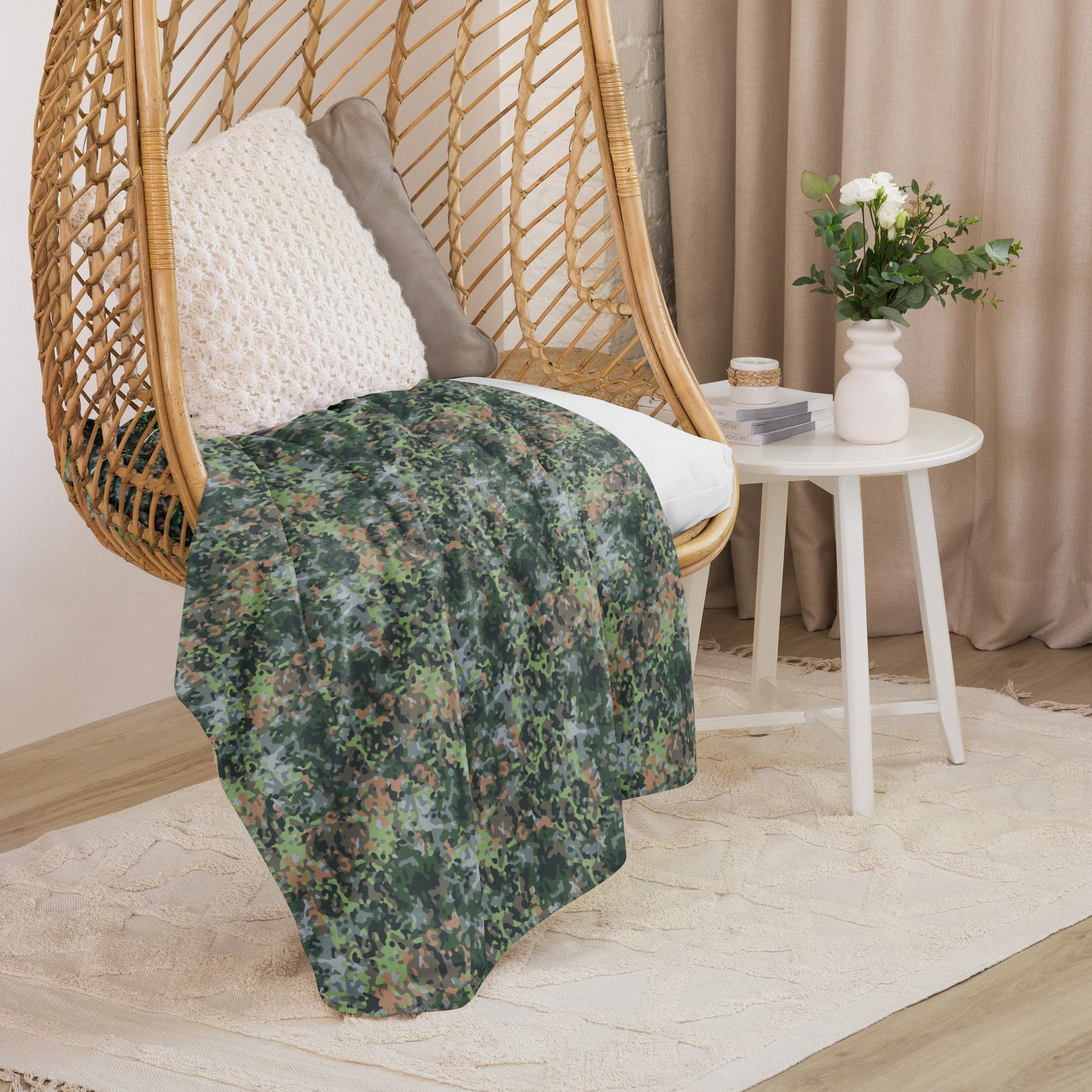 Dutch Fractal Green CAMO Sherpa Blanket - Image 8