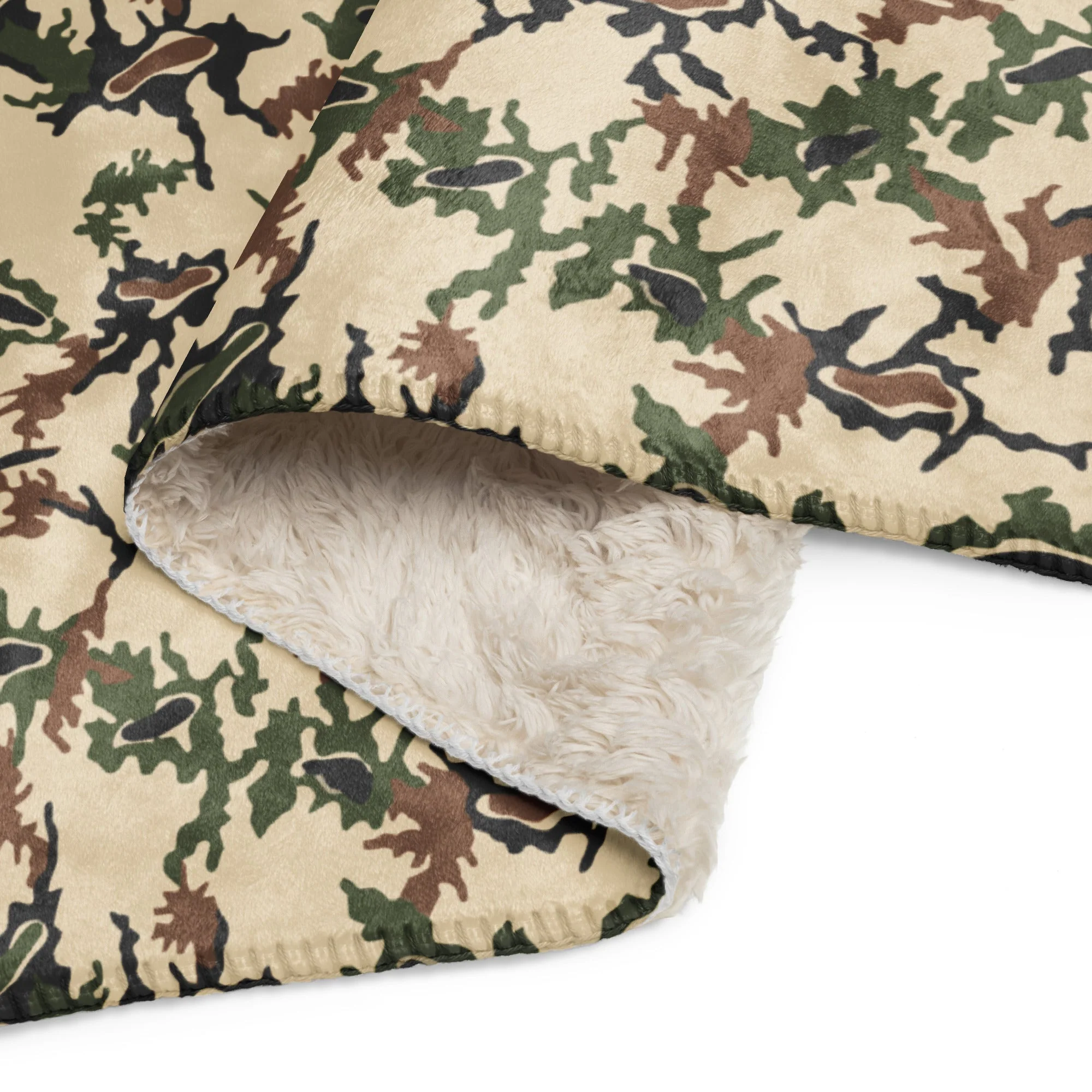 Egyptian Scrambled Eggs Desert CAMO Sherpa Blanket - Image 2