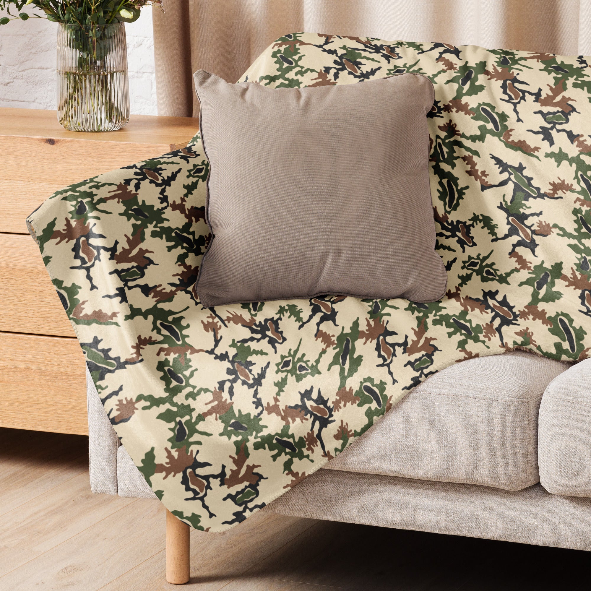 Egyptian Scrambled Eggs Desert CAMO Sherpa Blanket - Image 7