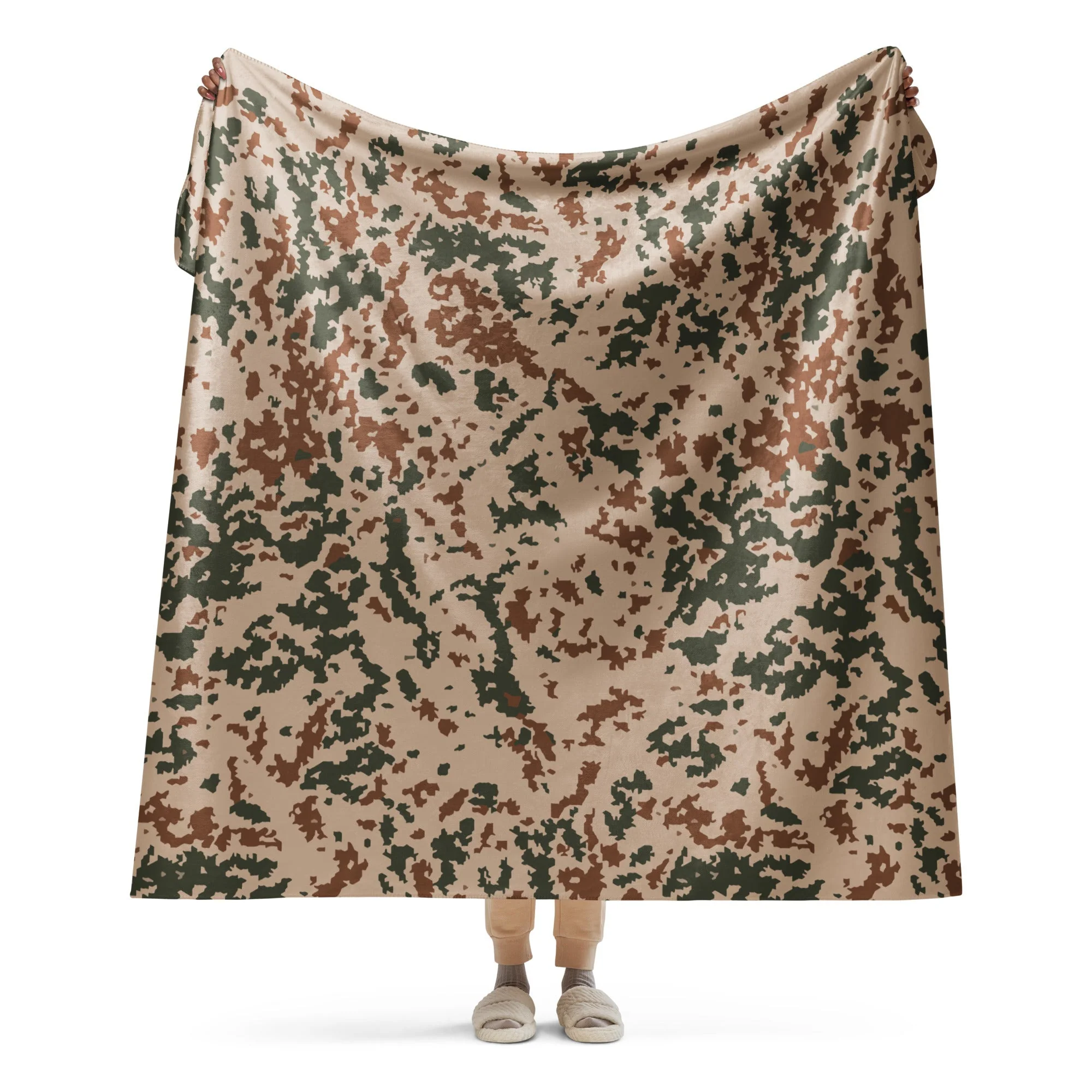 Finnish Hellepuku Desert CAMO Sherpa Blanket