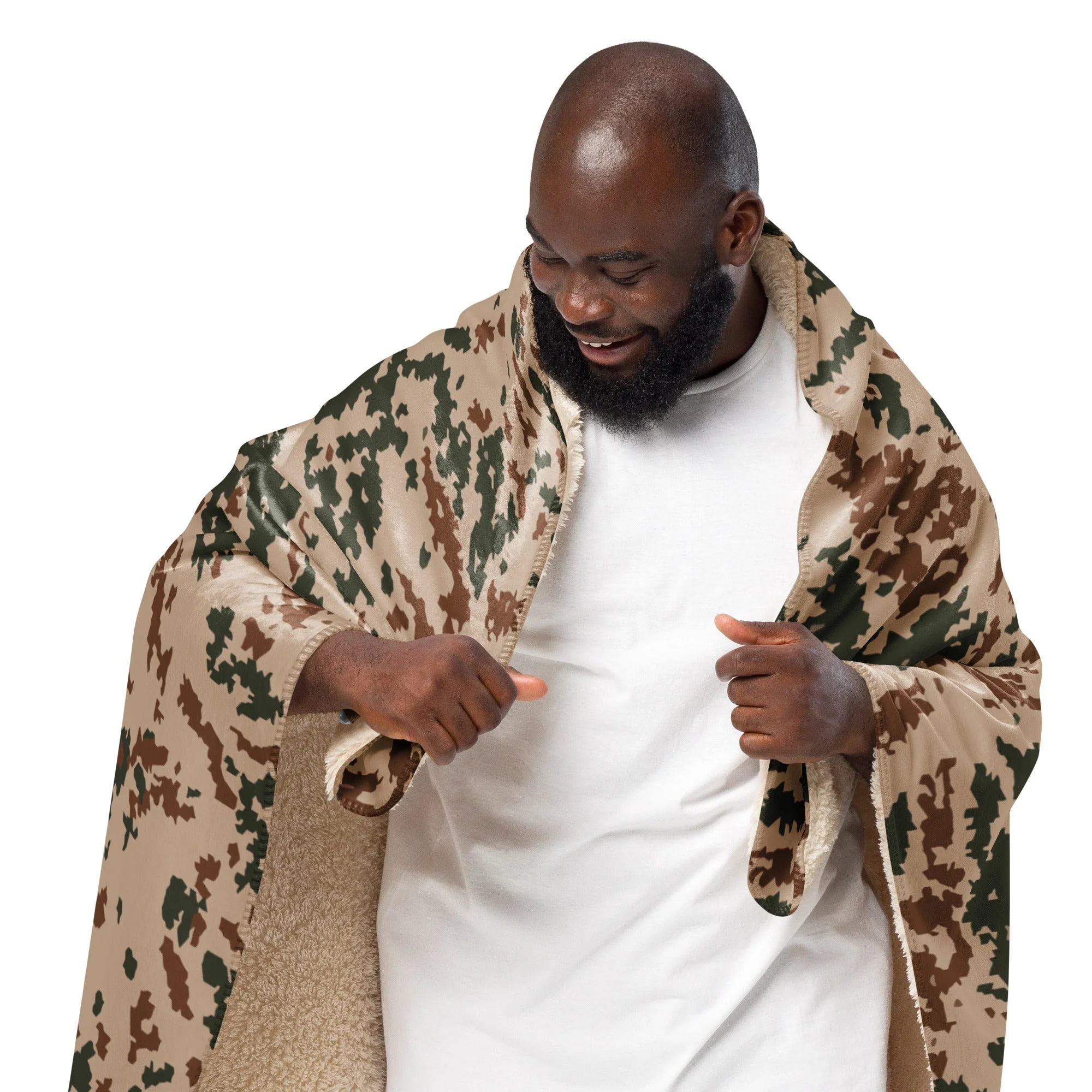 Finnish Hellepuku Desert CAMO Sherpa Blanket - Image 5