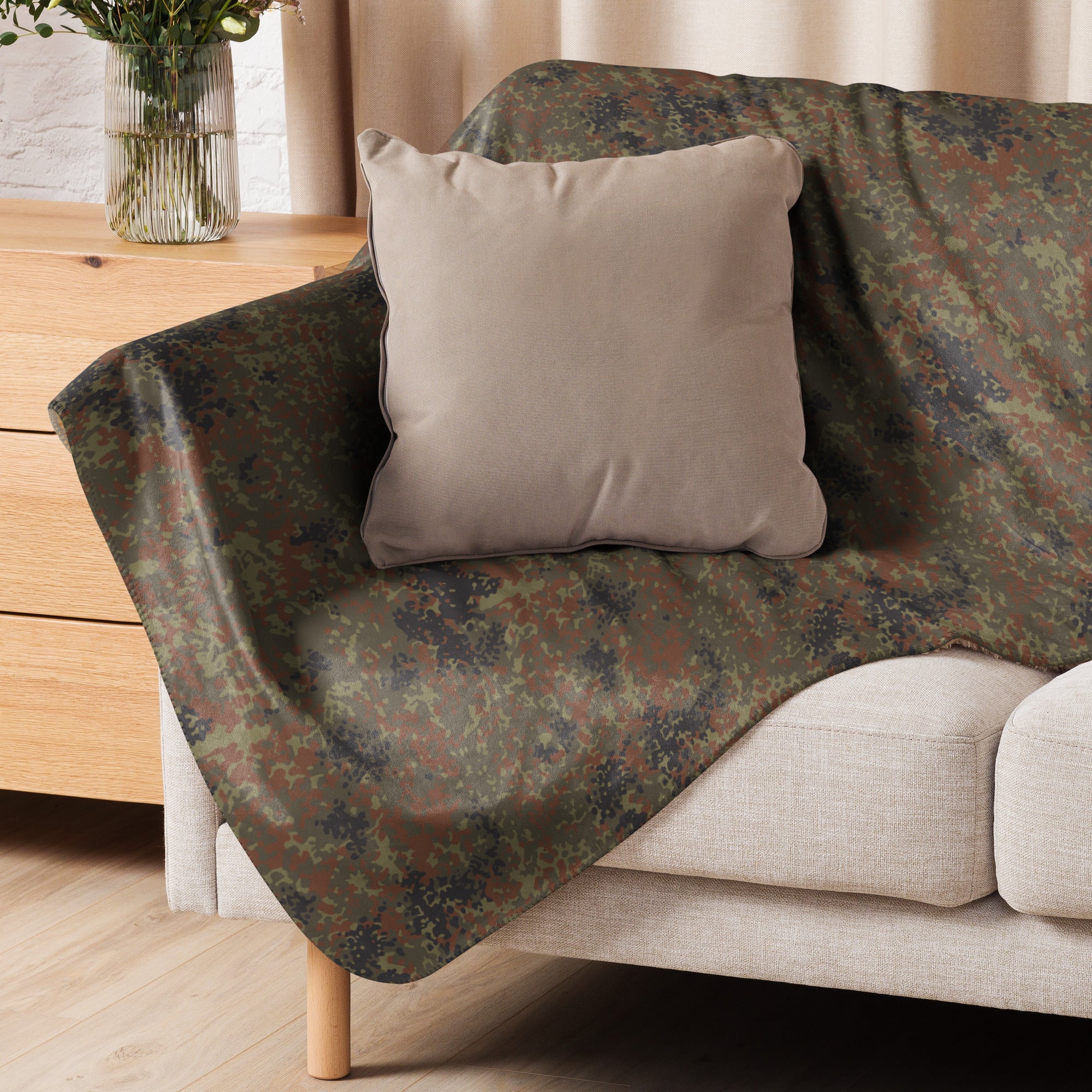 German Flecktarn CAMO Sherpa Blanket - Image 3