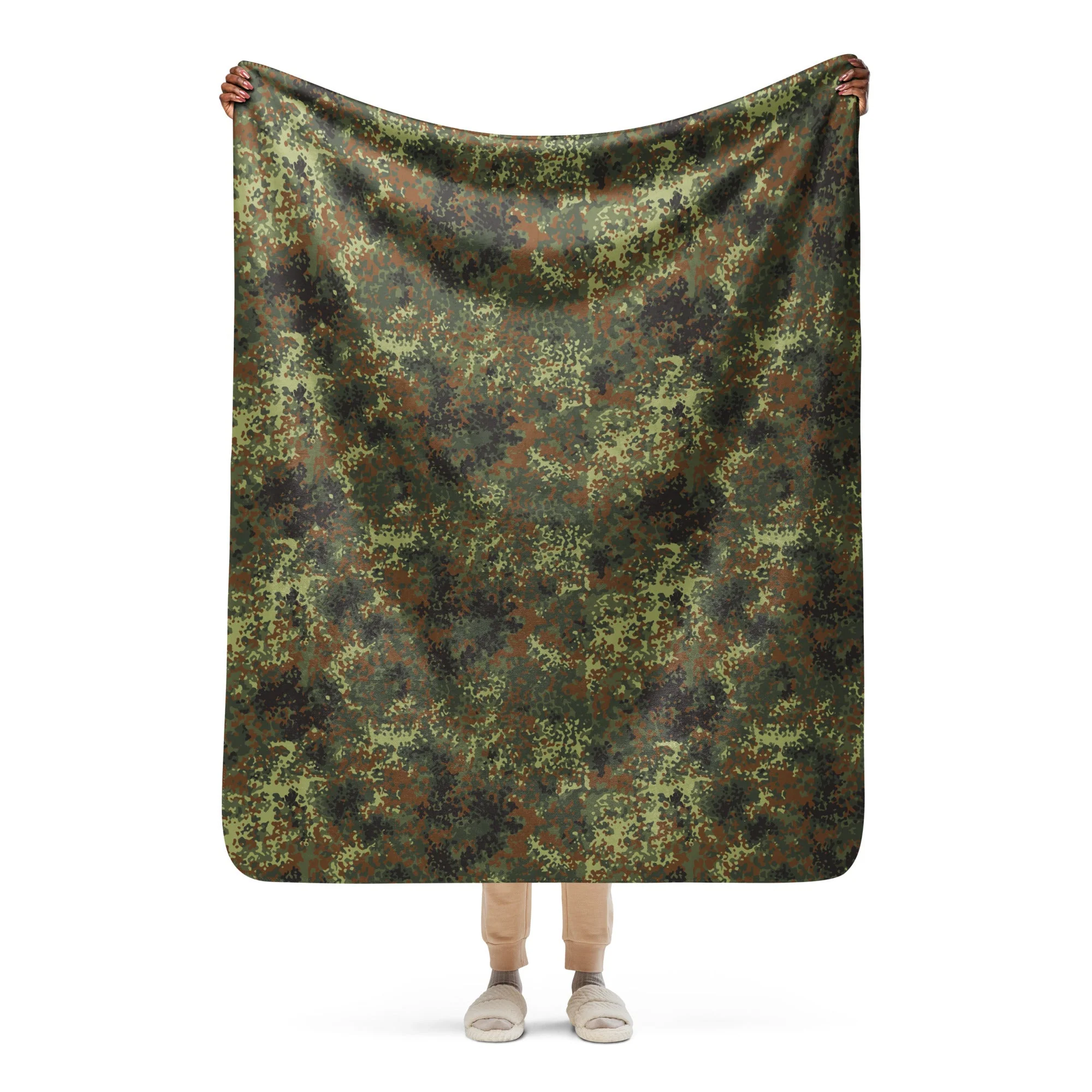 German Flecktarn Spring CAMO Sherpa Blanket - Image 4