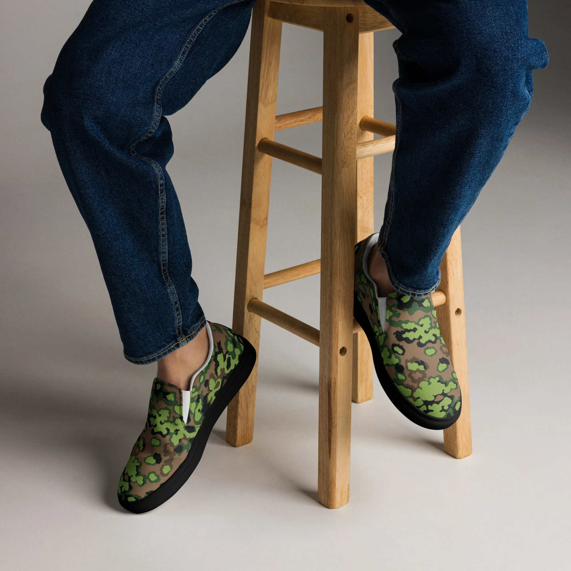 German Oak Leaf Eichenlaubmuster Spring CAMO Mens Slip-On Canvas Shoes - Image 3