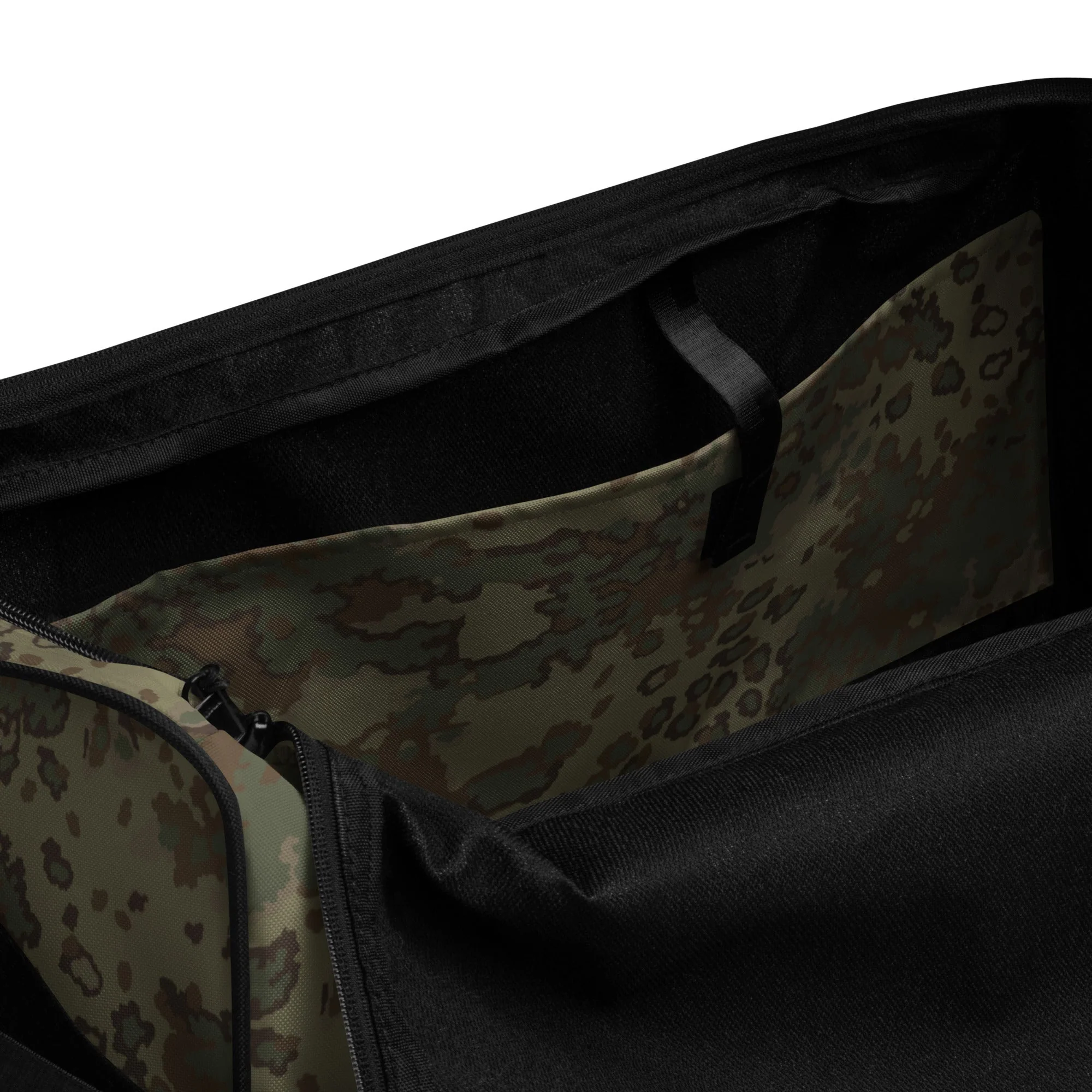 German Oak Leaf Multi-terrain CAMO Duffle Bag - Image 3