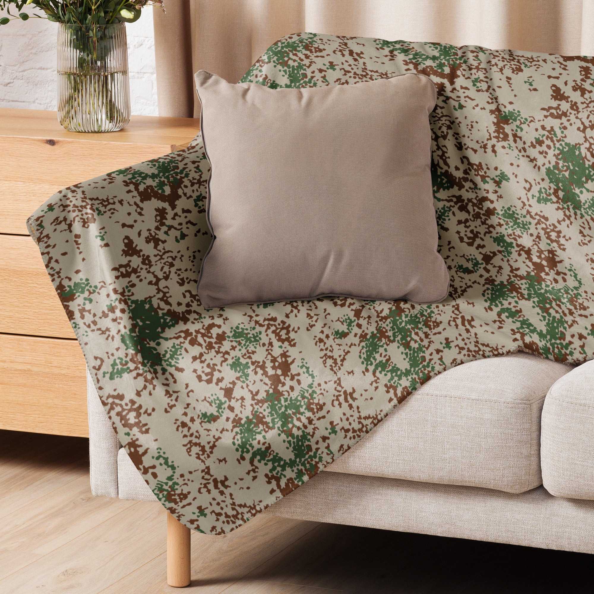 German Flecktarn Wüstentarn Desert CAMO Sherpa Blanket - Image 2