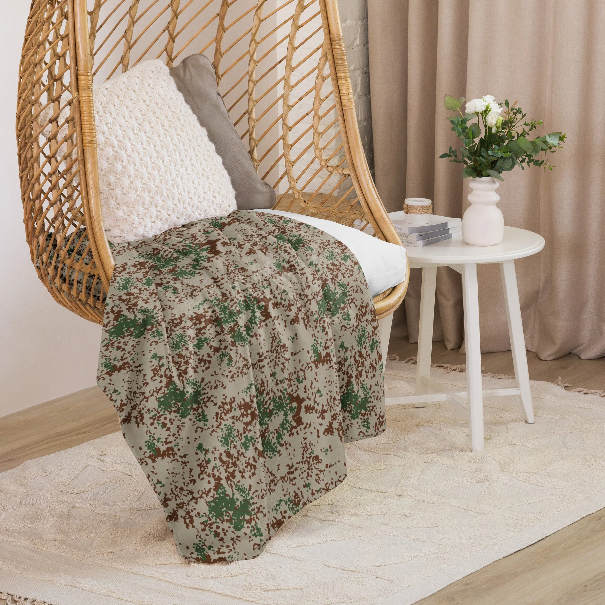 German Flecktarn Wüstentarn Desert CAMO Sherpa Blanket - Image 9