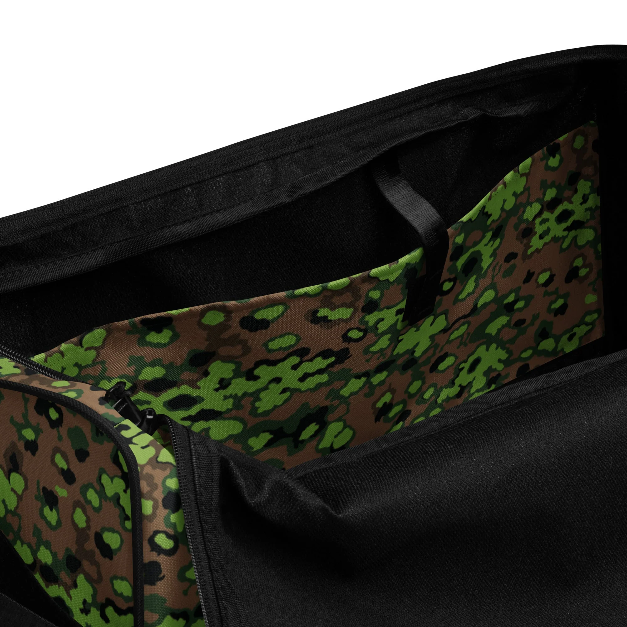 German Oak Leaf Eichenlaubmuster Spring CAMO Duffle Bag - Image 3