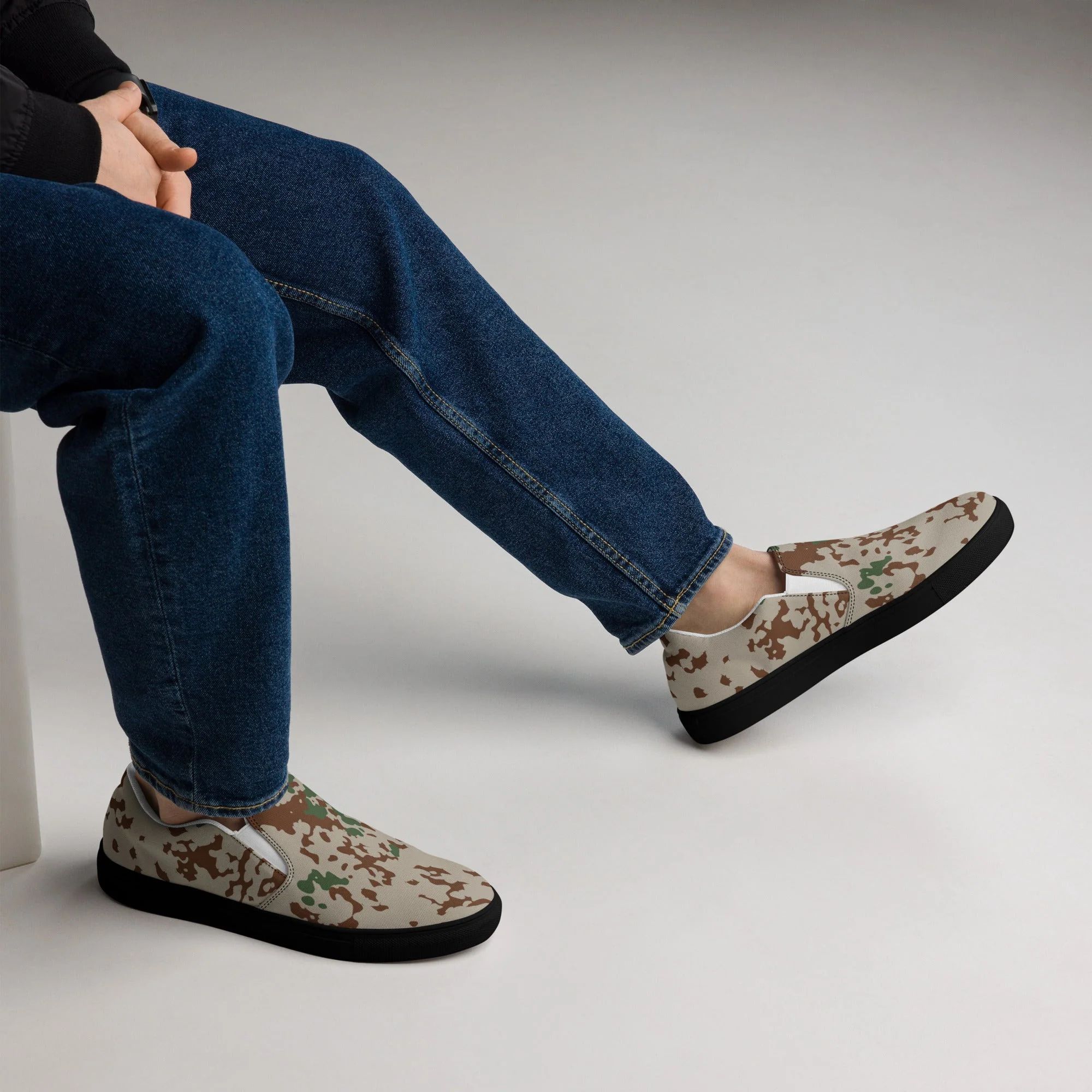 German Flecktarn Wüstentarn Desert CAMO Mens Slip-On Canvas Shoes - Image 2