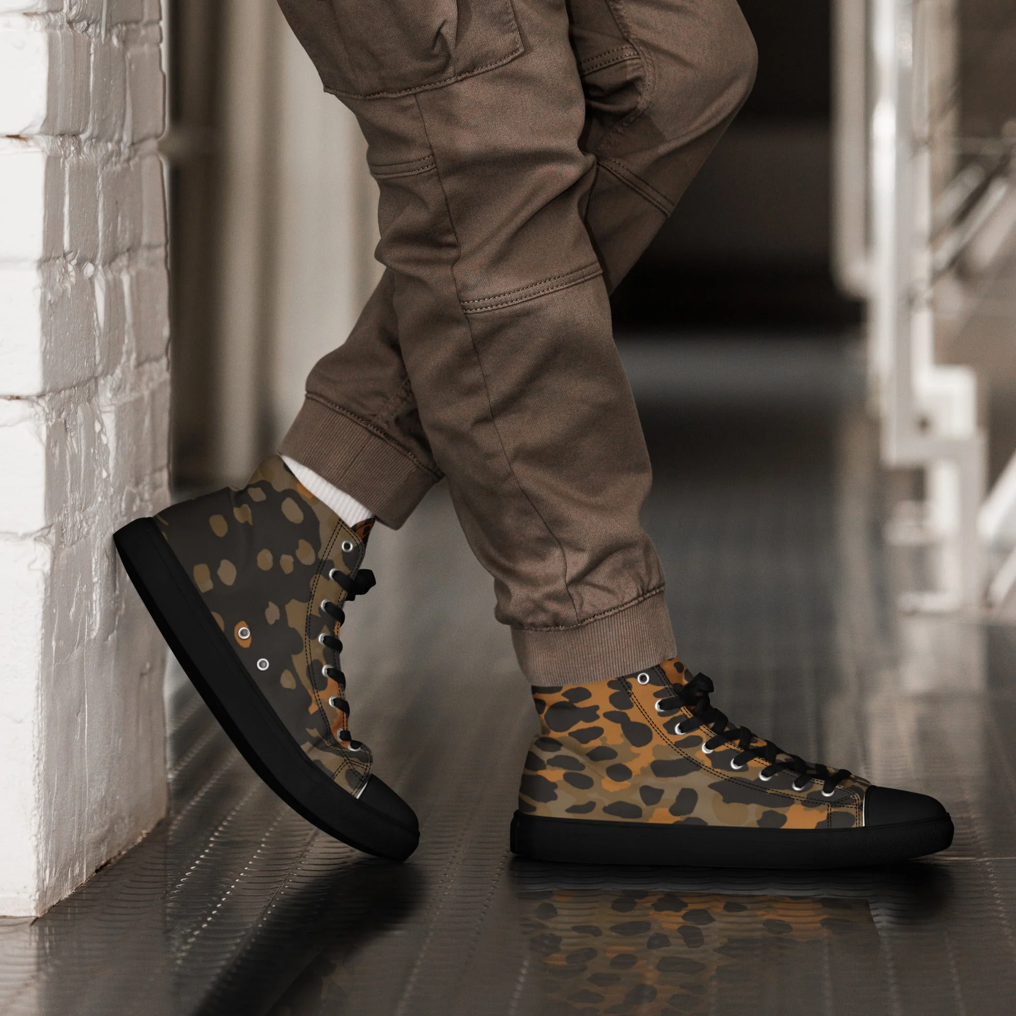 German Plane Tree Platanenmuster Autumn CAMO Mens High-Top Canvas Shoes