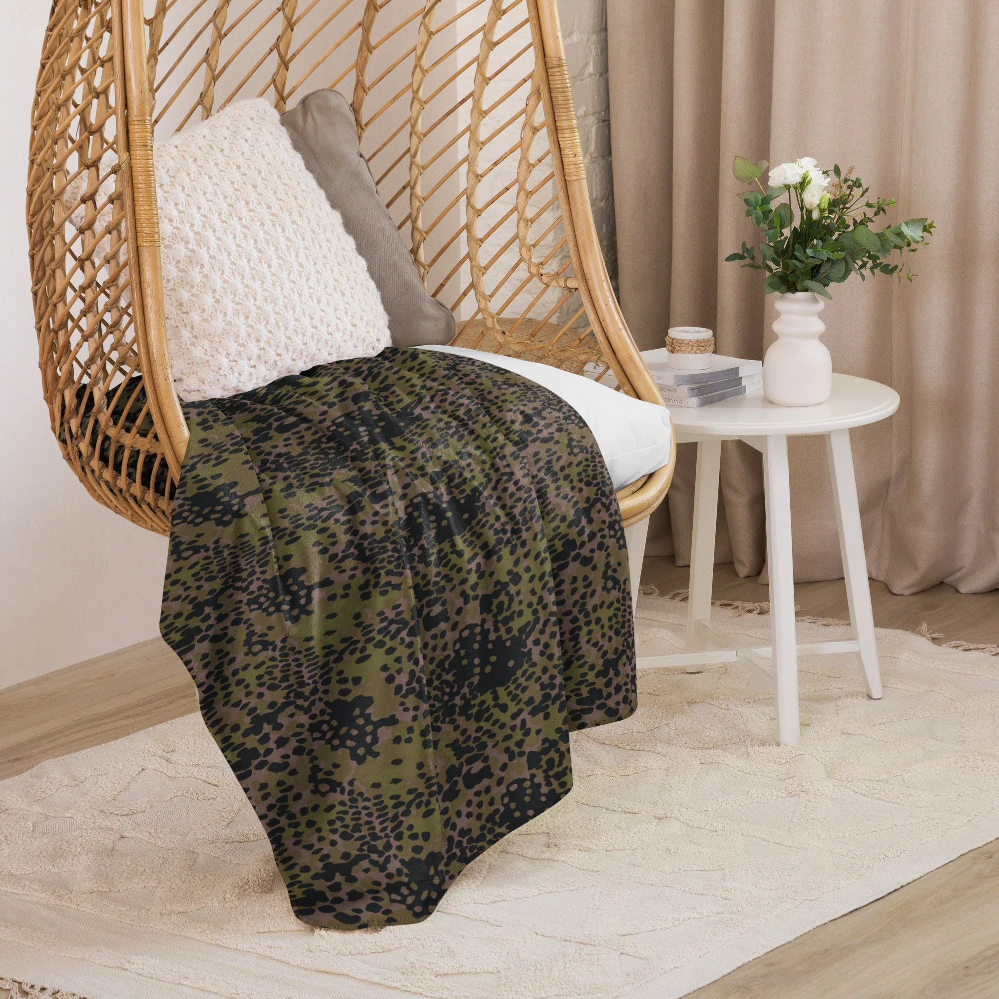 German Plane Tree Platanenmuster Summer CAMO Sherpa Blanket - Image 9