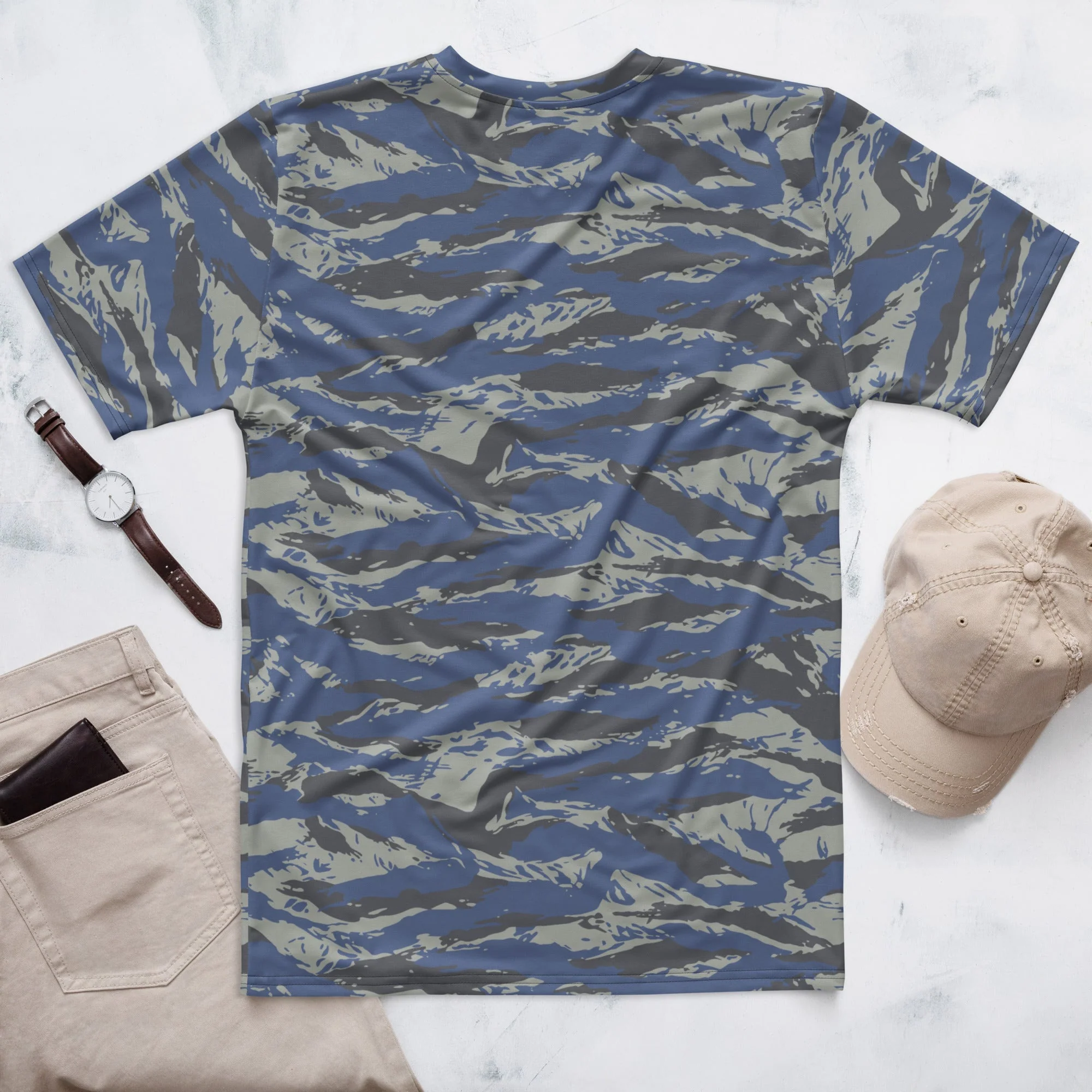 Greek Lizard Air Force CAMO Mens T-Shirt - Image 4