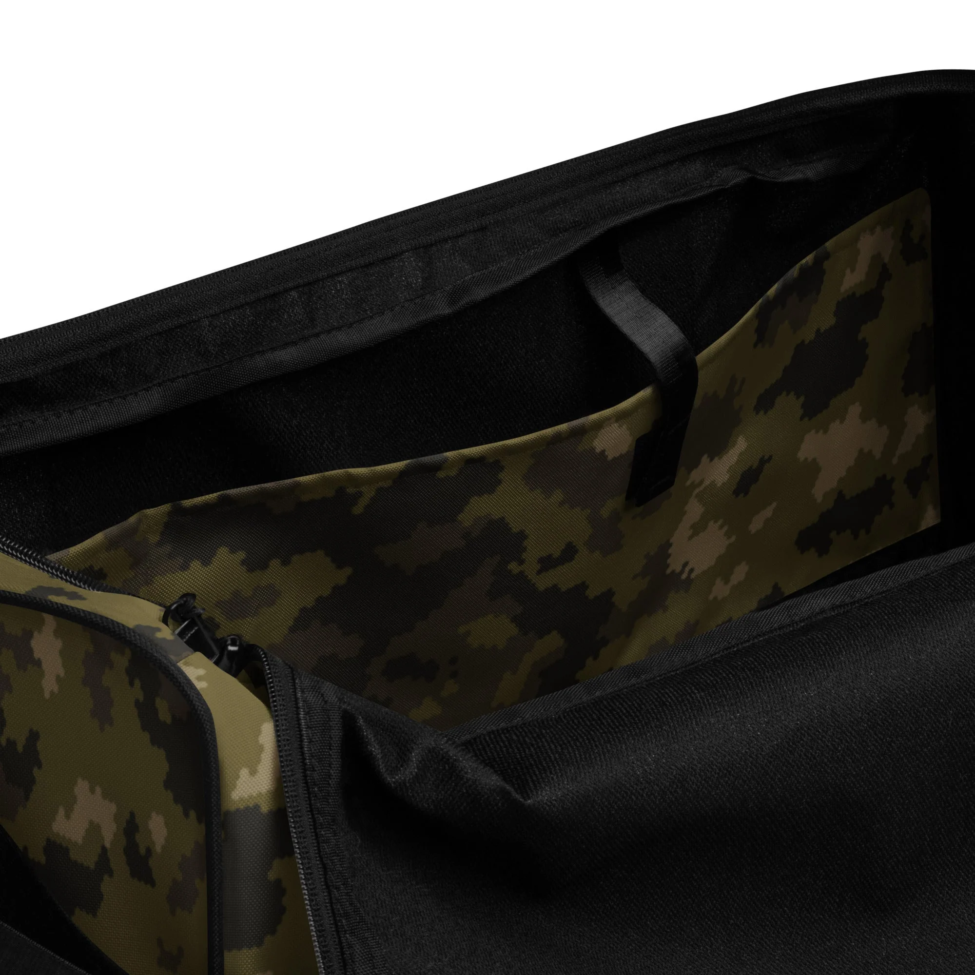 HexTarn Mountain CAMO Duffle Bag - Image 3