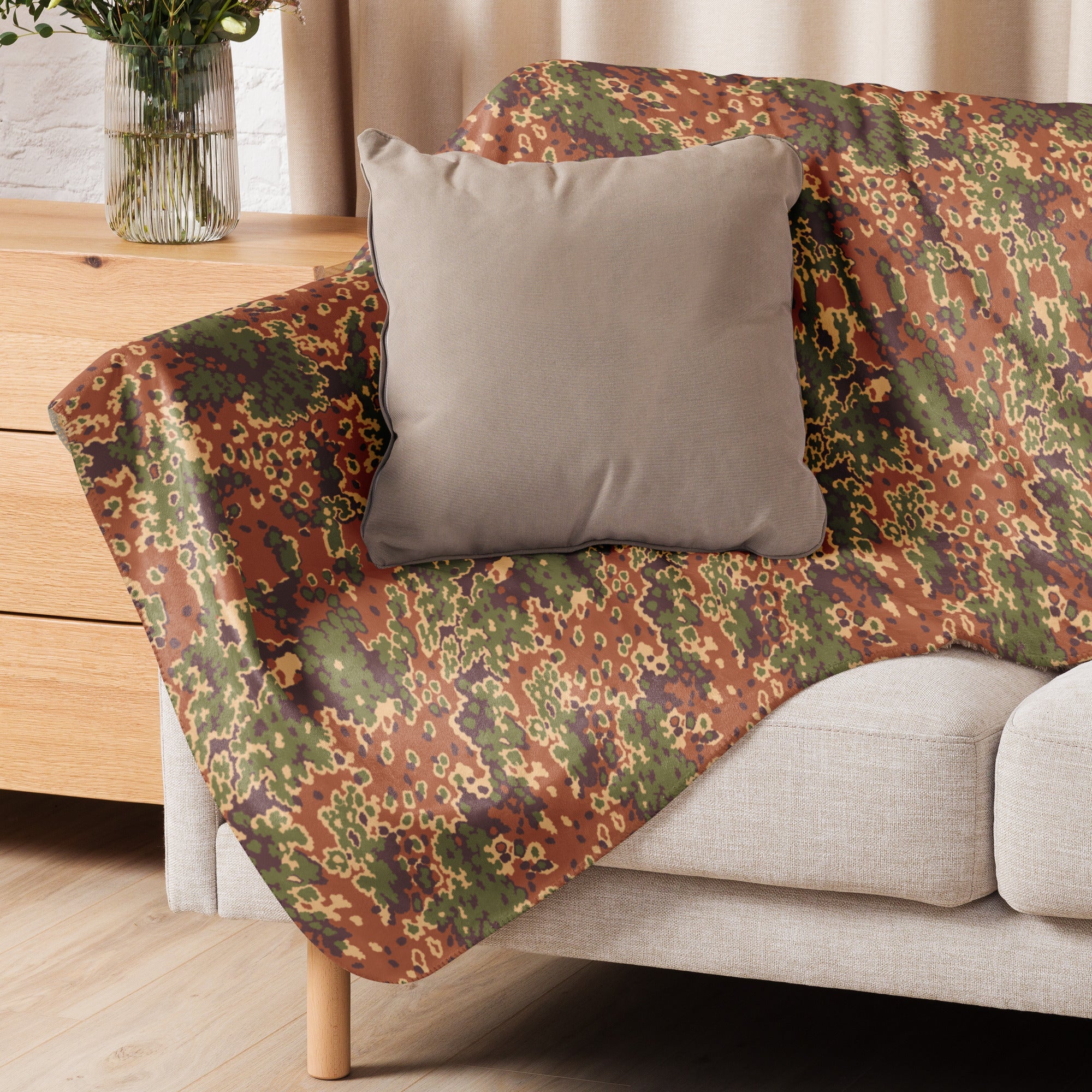 Iraqi Oak Leaf Eichenlaubmuster Arid CAMO Sherpa Blanket - Image 10