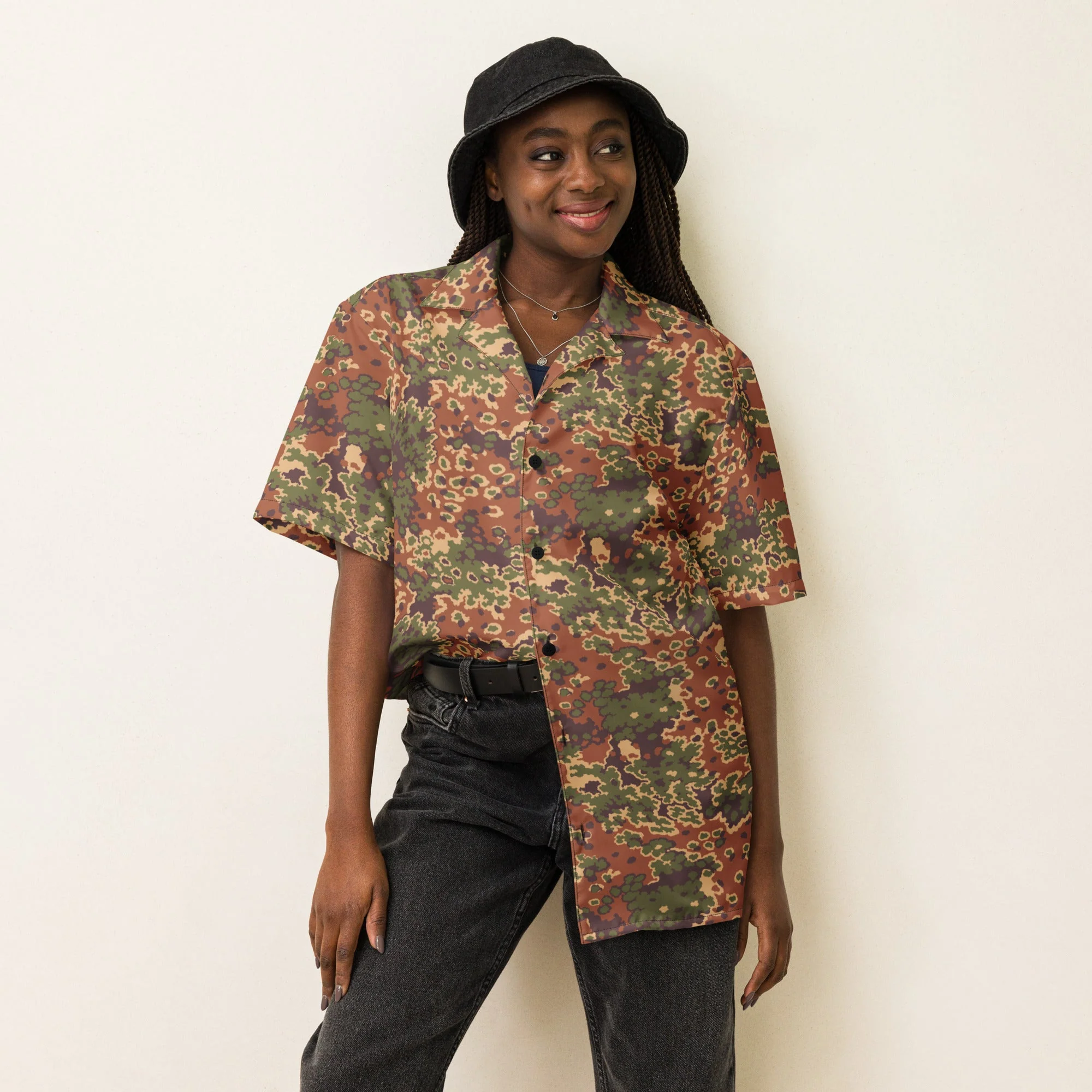 Iraqi Oak Leaf Eichenlaubmuster Arid CAMO Unisex Short-Sleeve Button Shirt - Image 13