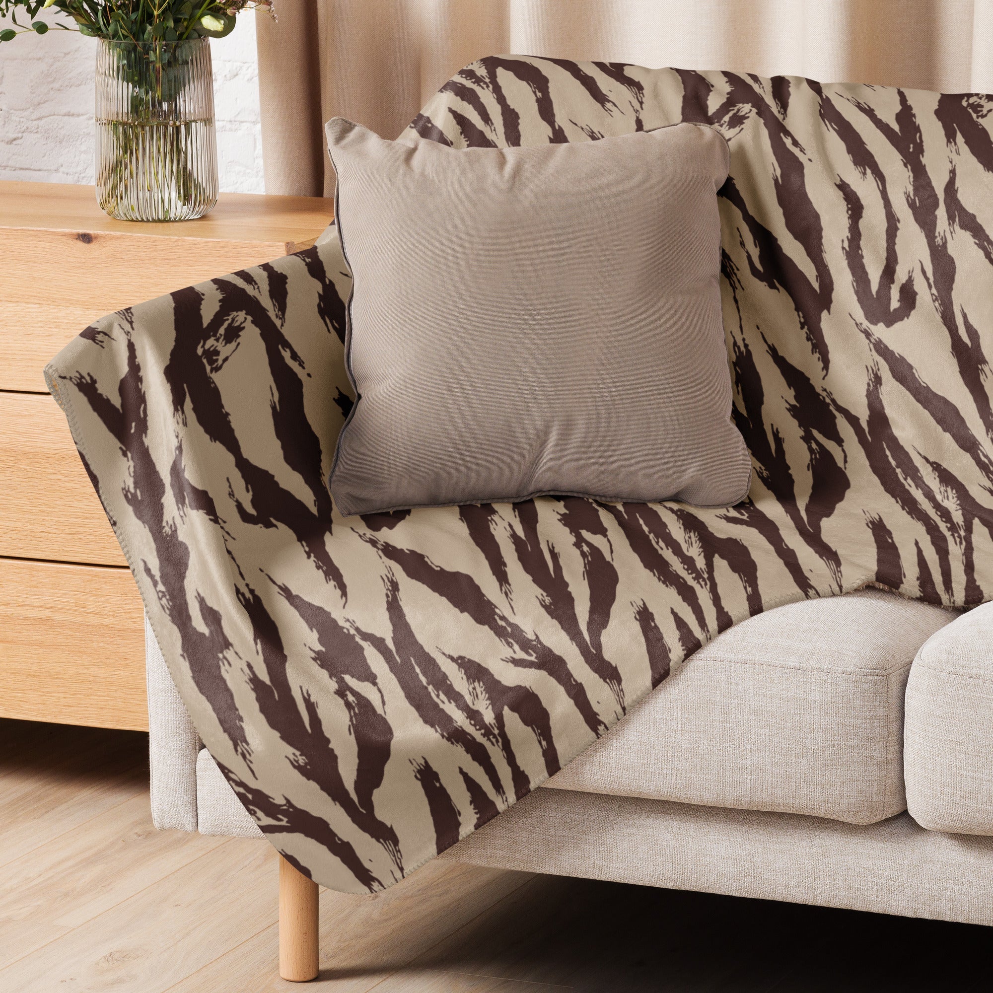 Moroccan Lizard Desert CAMO Sherpa Blanket - Image 11