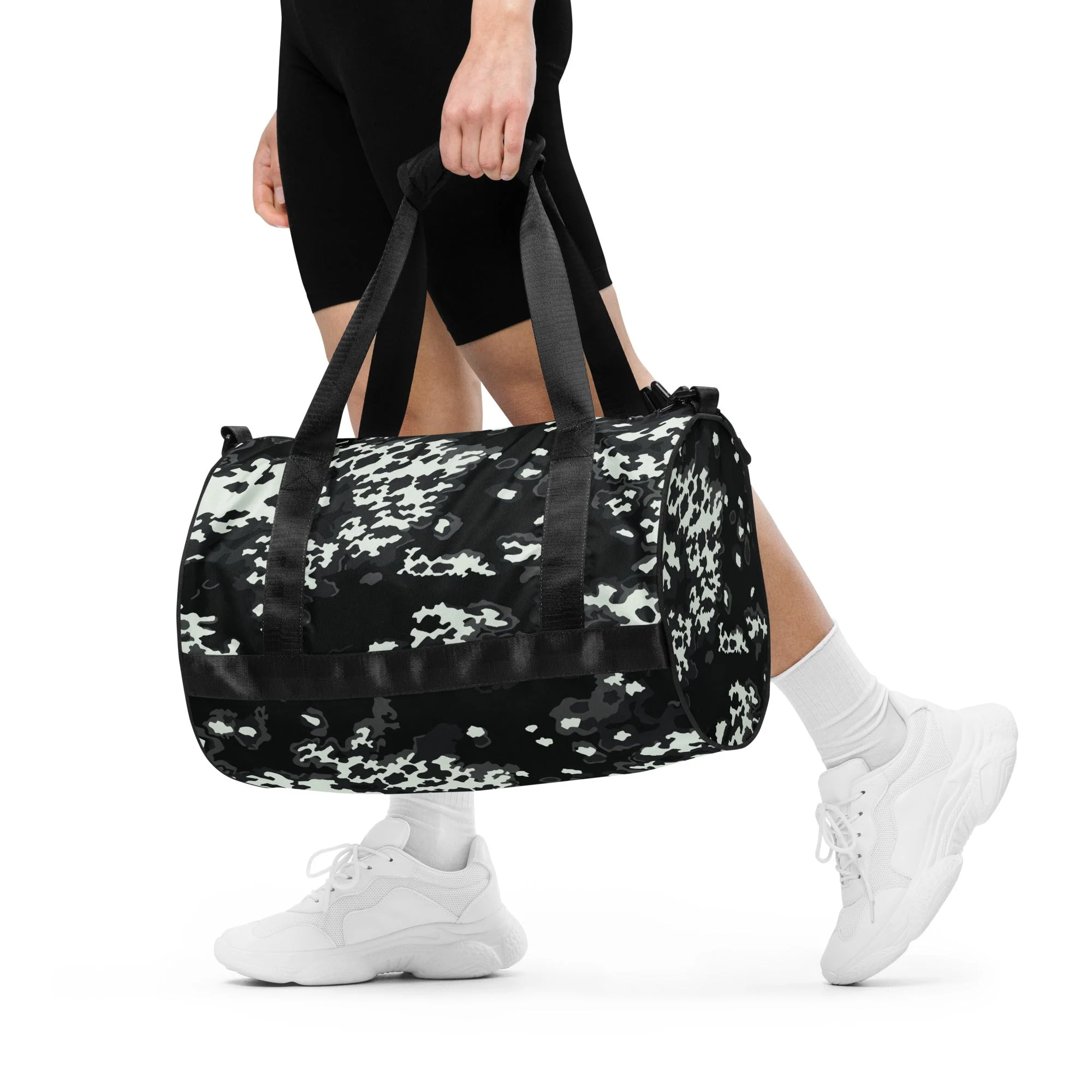 Modern Warfare Partizan Ghost Night CAMO Gym Bag - Image 4