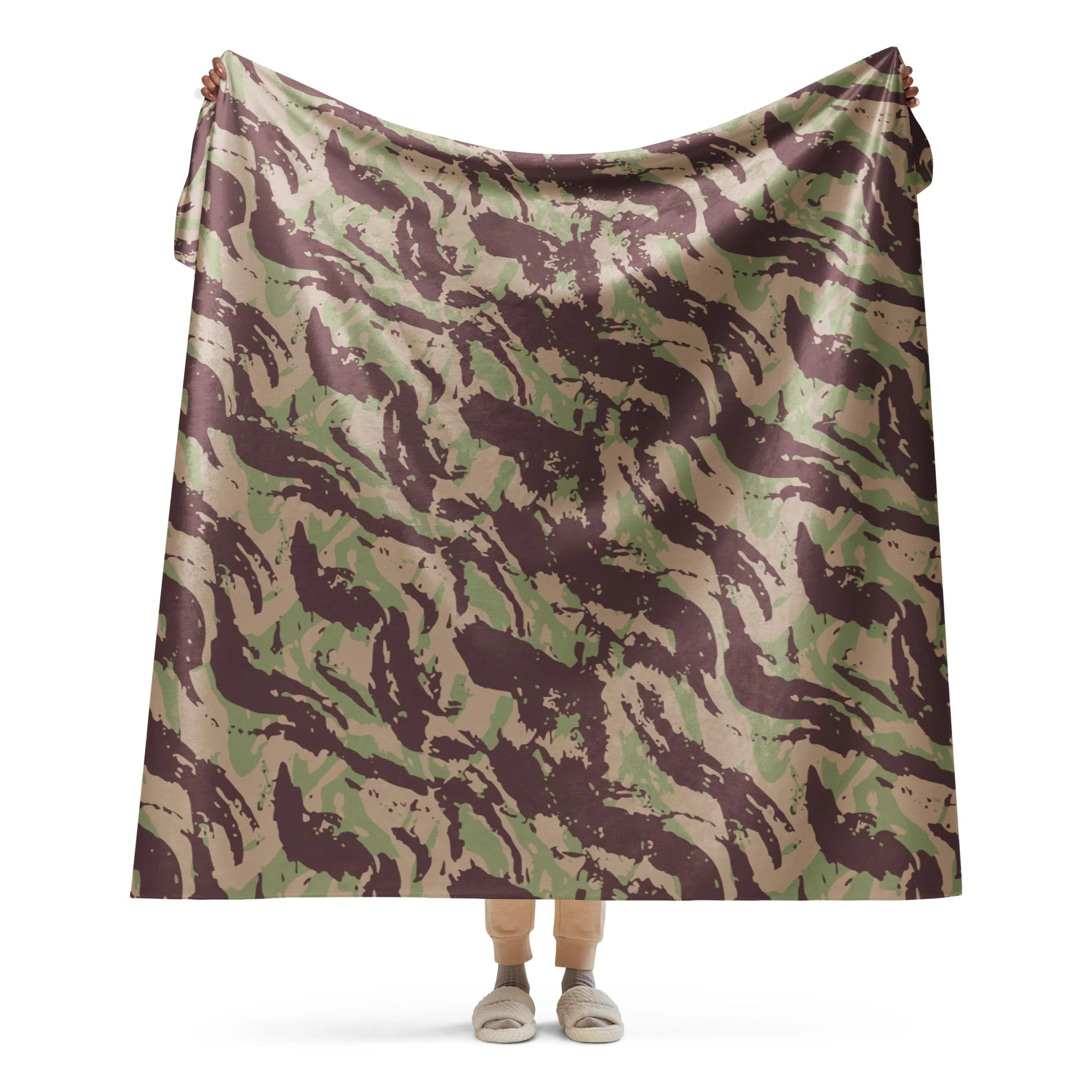 Mozambique Lizard CAMO Sherpa Blanket