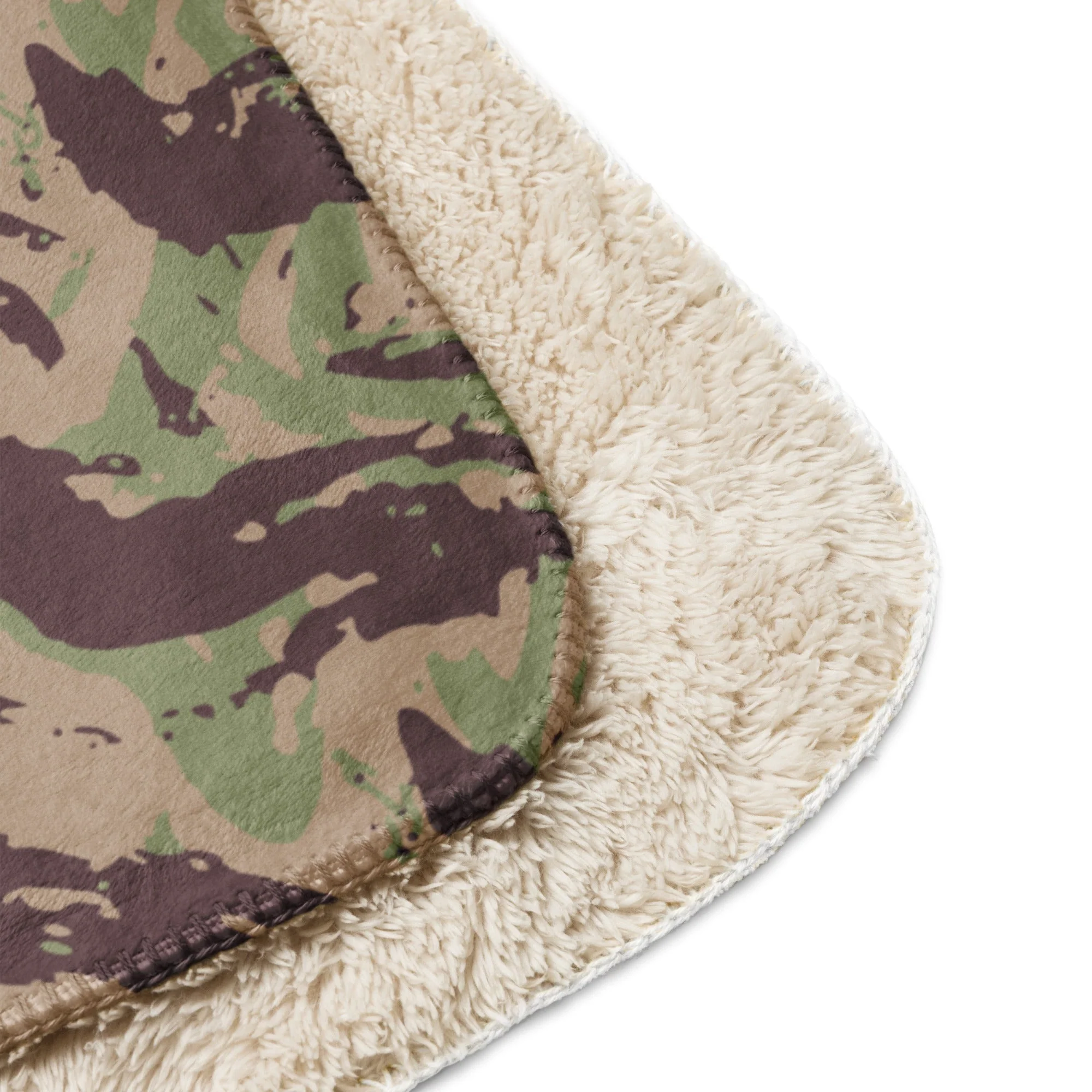 Mozambique Lizard CAMO Sherpa Blanket - Image 13