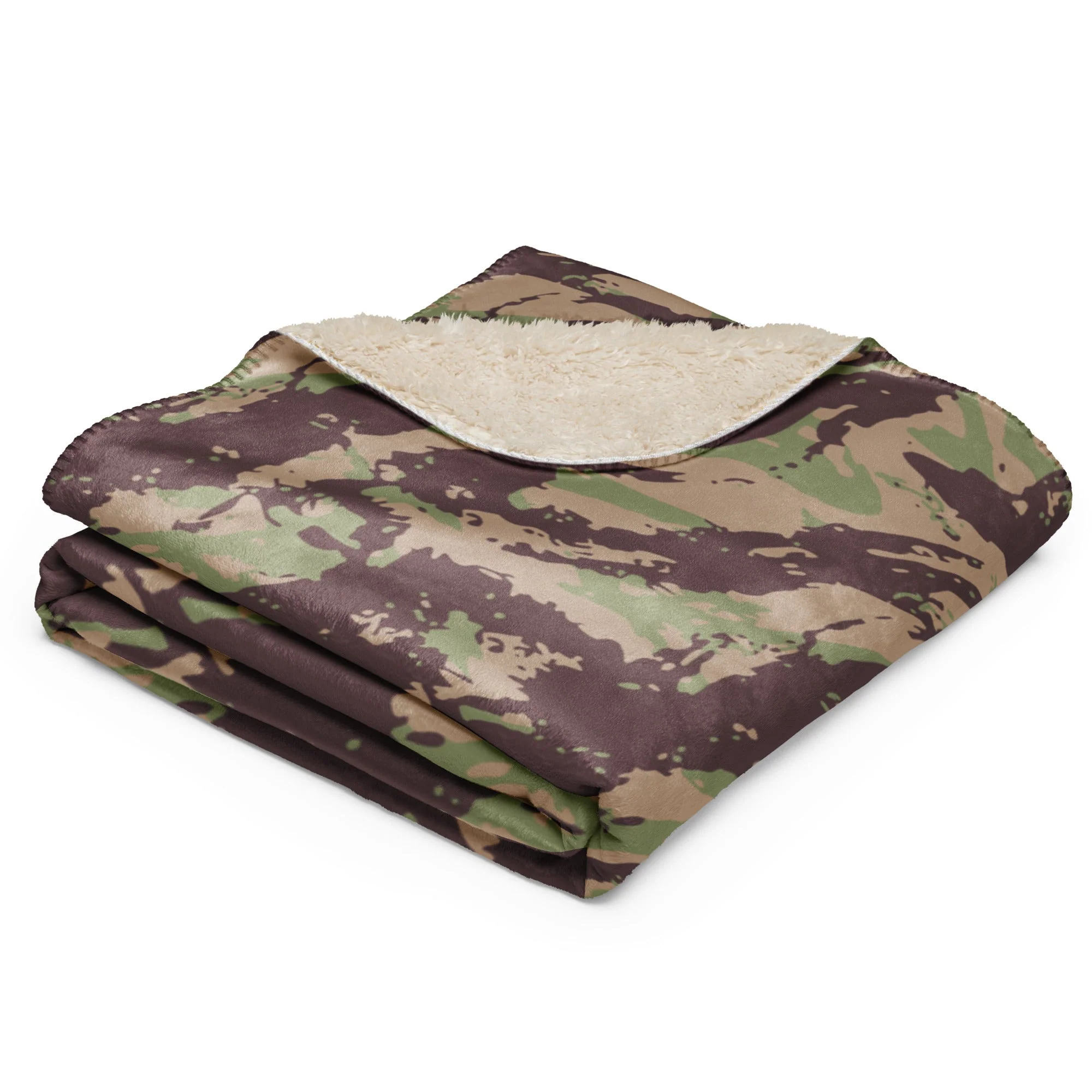 Mozambique Lizard CAMO Sherpa Blanket - Image 6