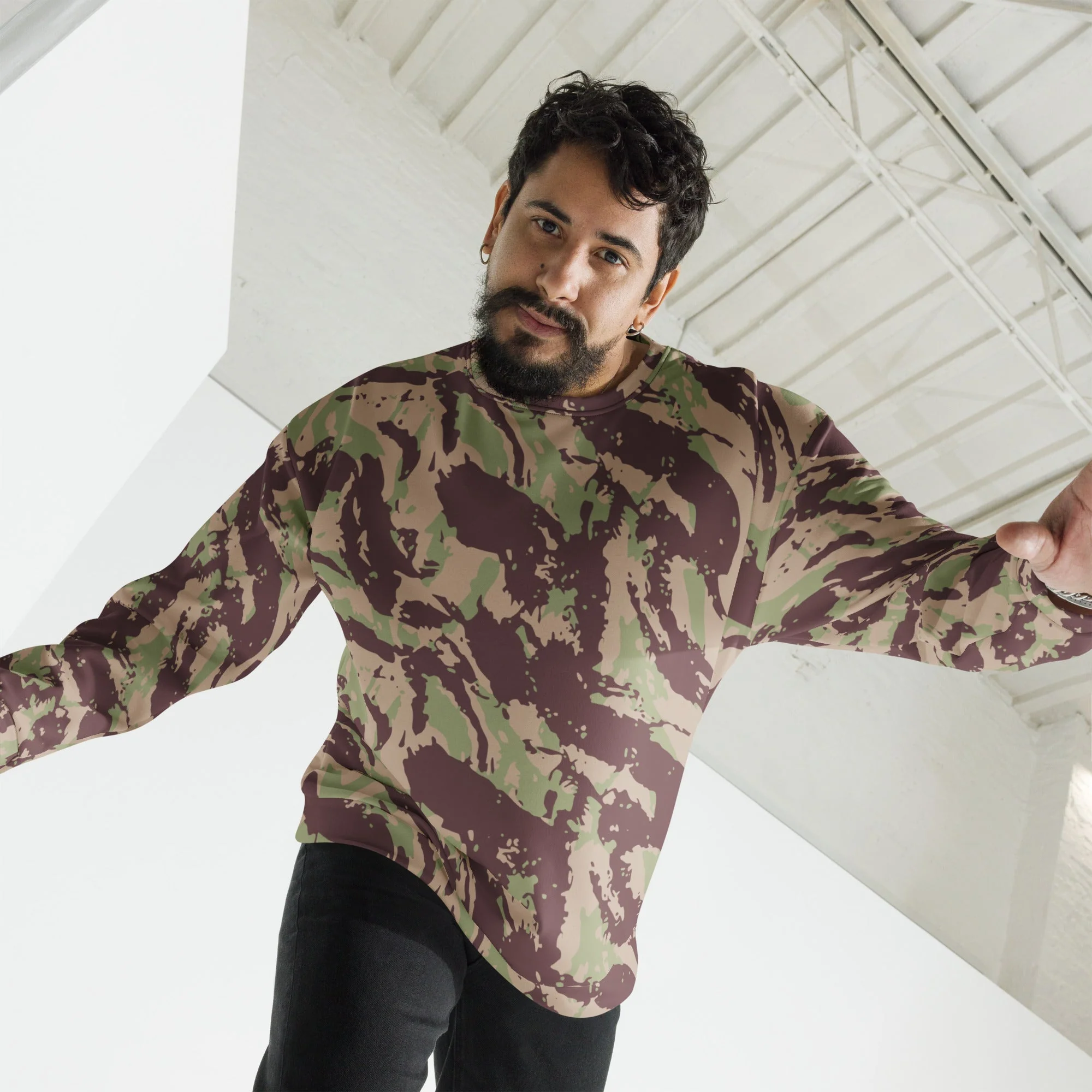 Mozambique Lizard CAMO Unisex Sweatshirt - Image 4