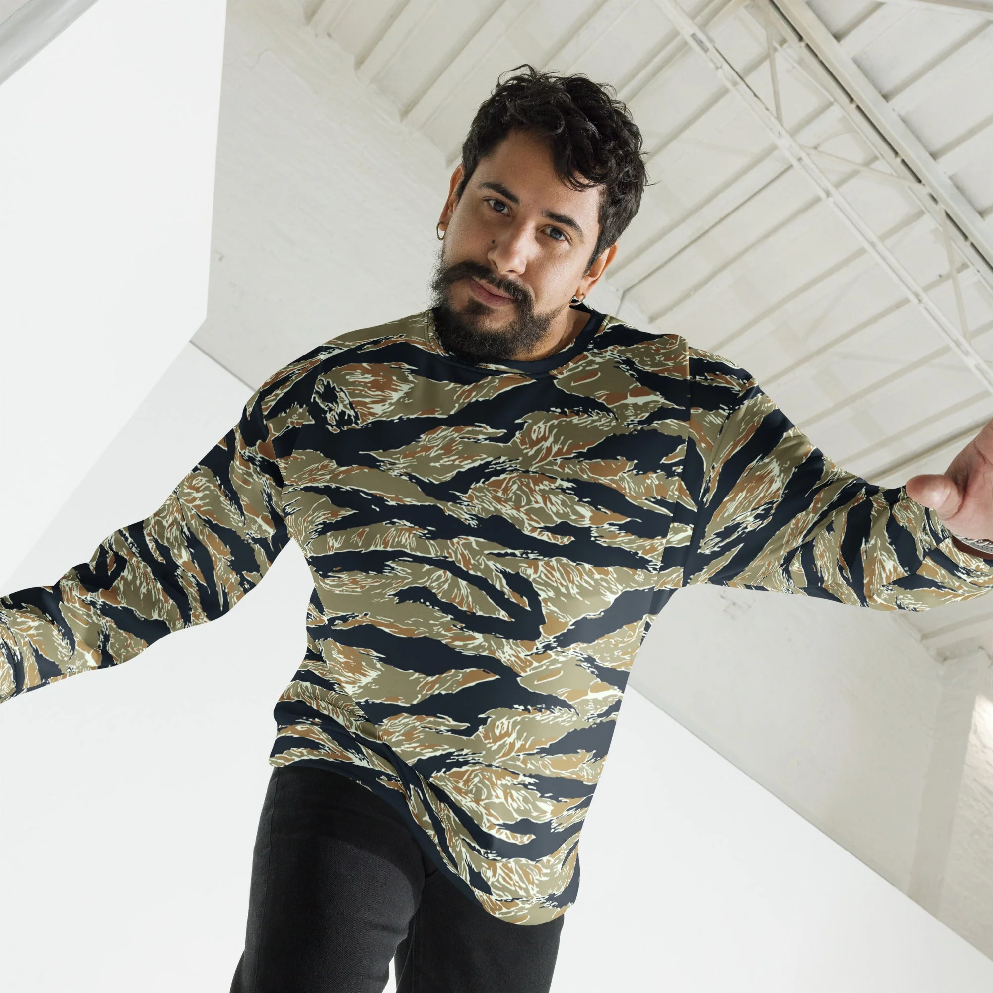 Philippine Tiger Stripe Special Forces Distinctive Uniform (SDFU) CAMO Unisex Sweatshirt - Image 4