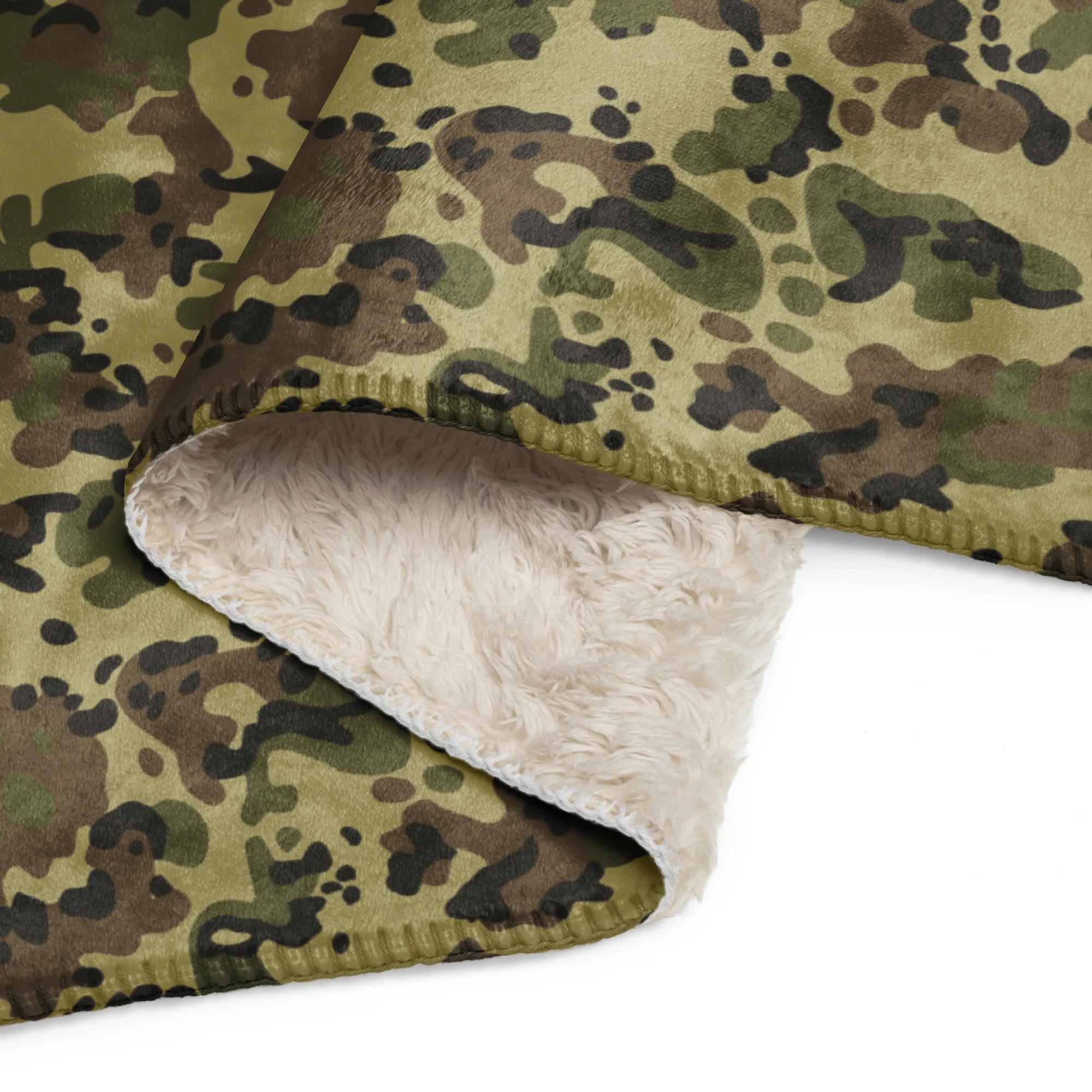 Romanian Flecktarn CAMO Sherpa Blanket - Image 2