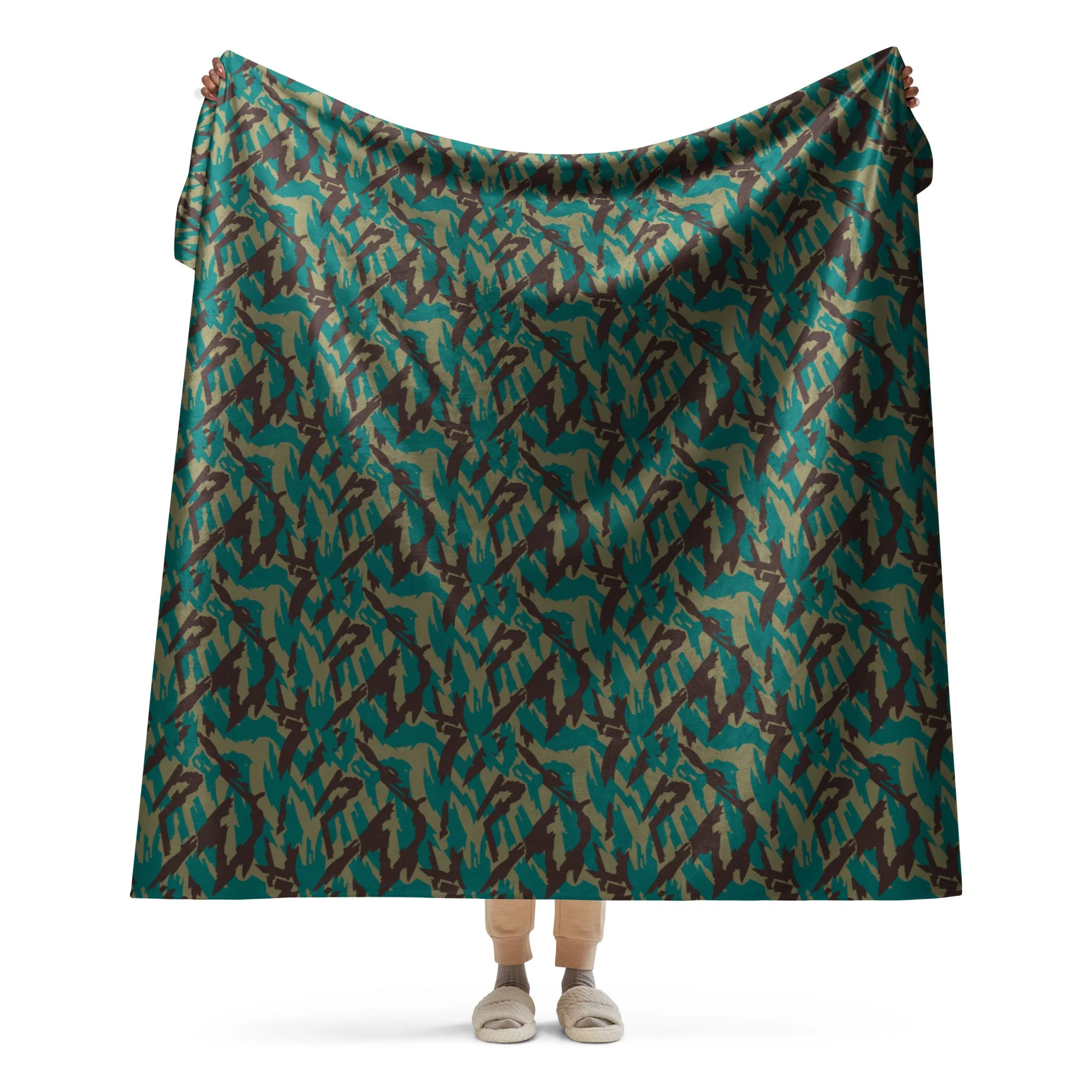 Russian Podlesok Tropical CAMO Sherpa Blanket