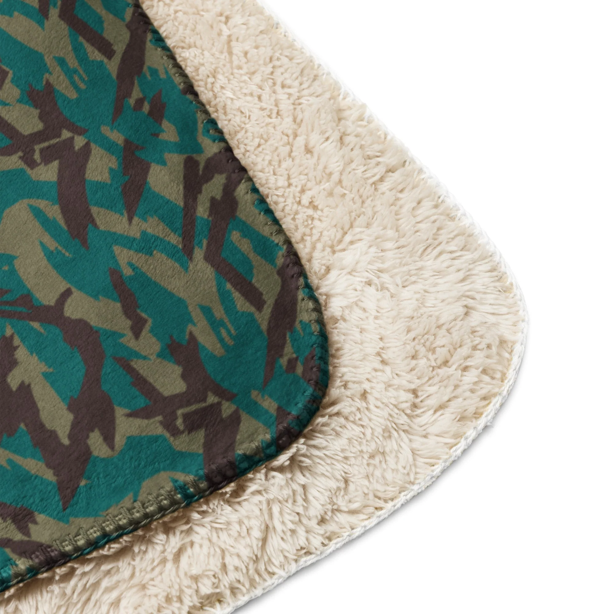 Russian Podlesok Tropical CAMO Sherpa Blanket - Image 11