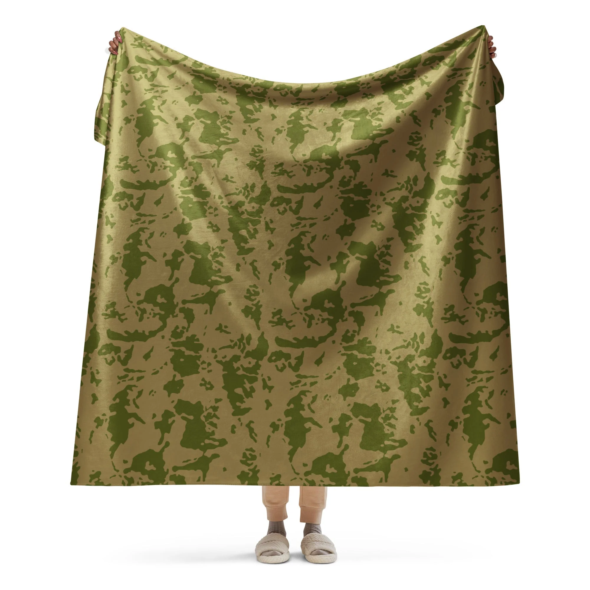 Russian Bicolor Granite CAMO Sherpa Blanket