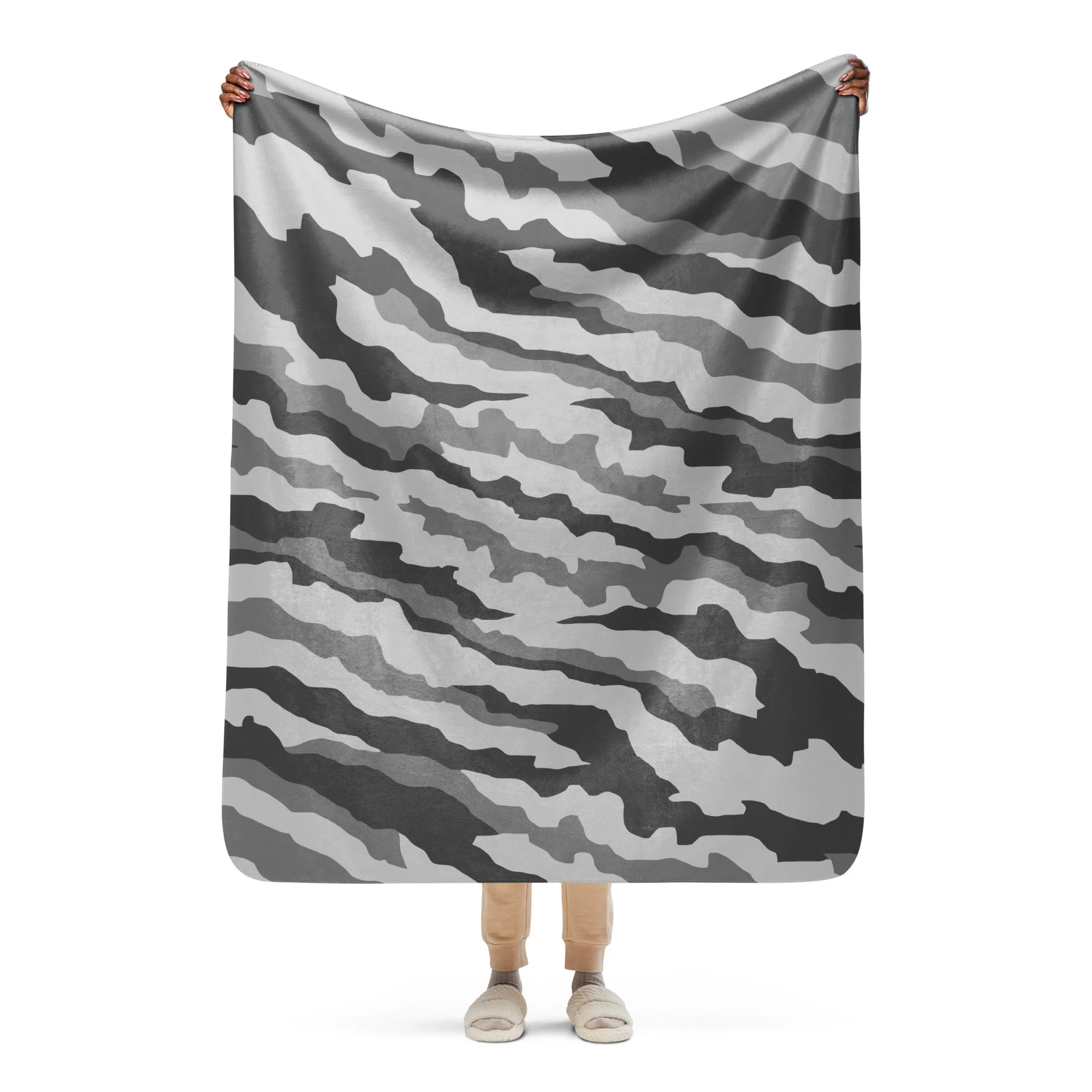 Snake Plissken Urban Movie CAMO Sherpa Blanket - Image 14