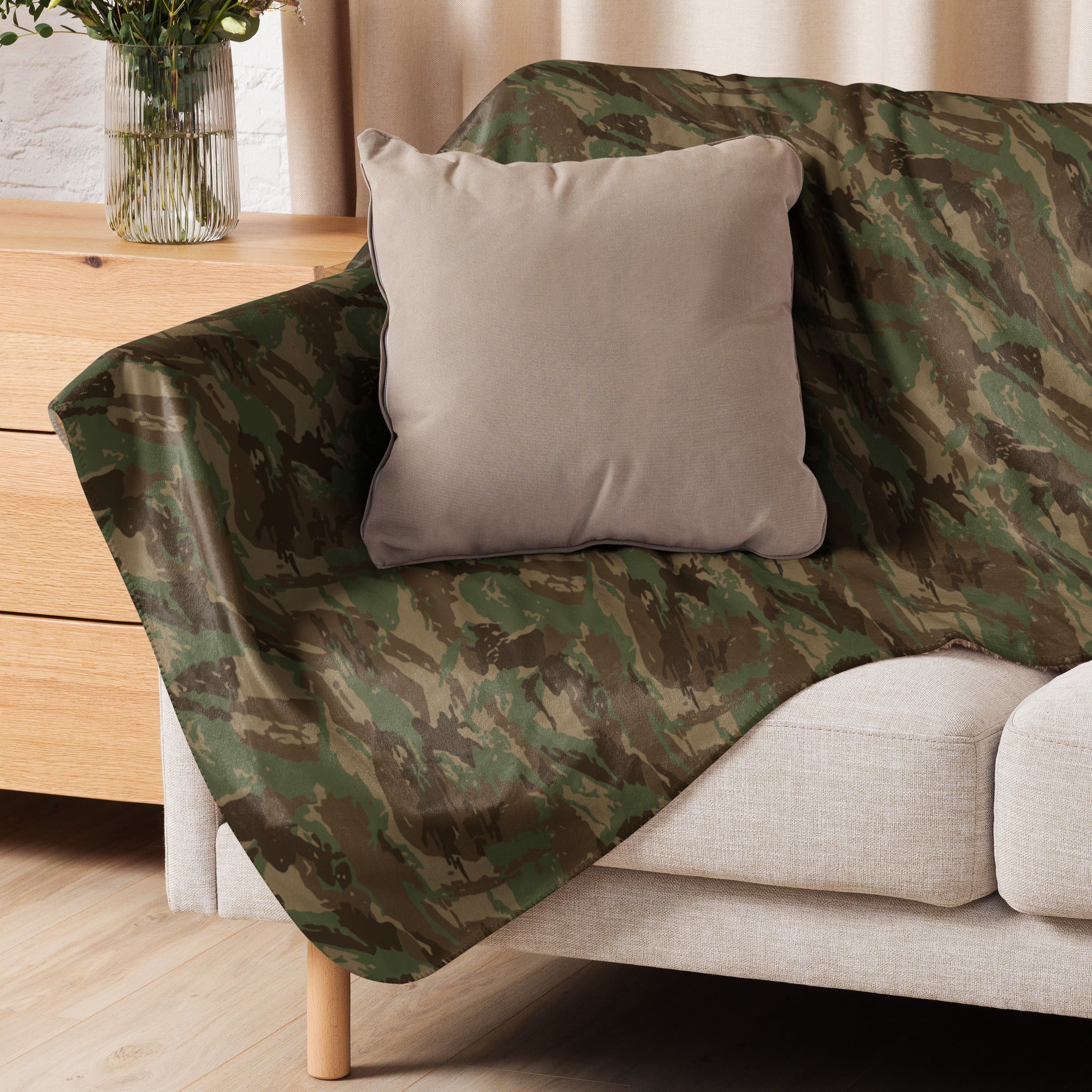 South African 32 Battalion CAMO Sherpa Blanket - Image 7