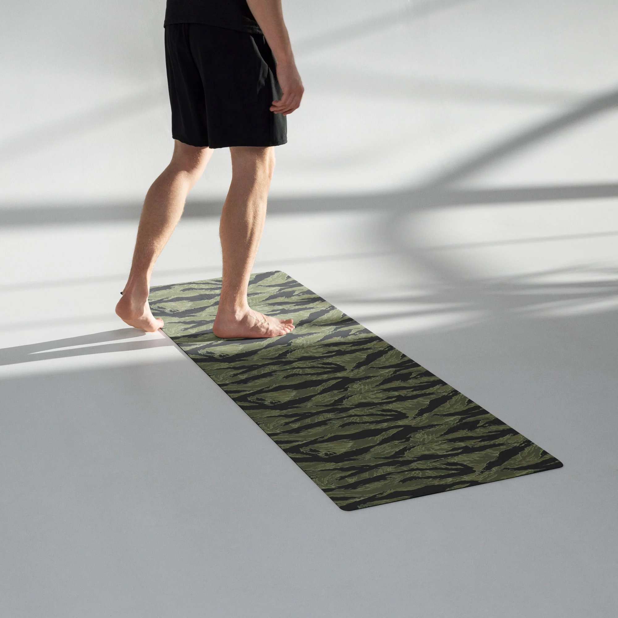 South Vietnamese Sea Wave Tiger Stripe CAMO Yoga Mat - Image 3